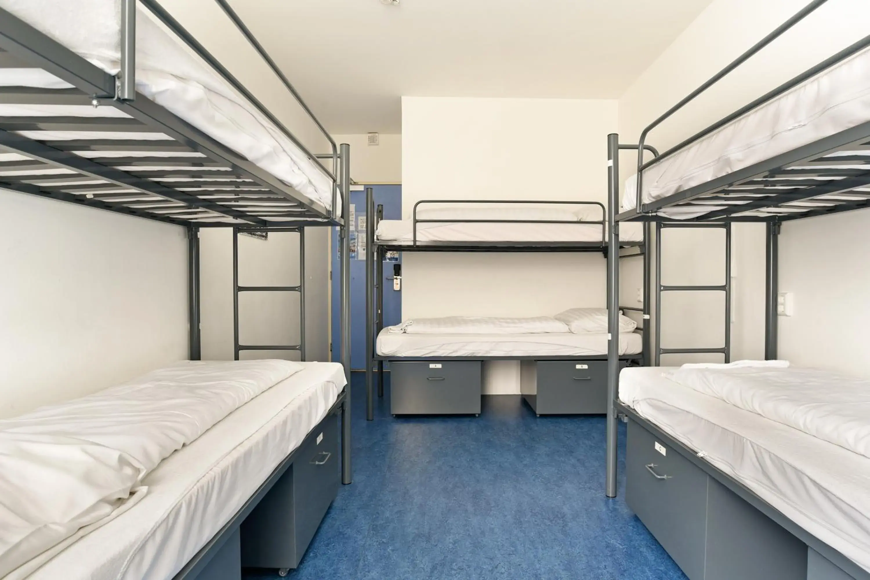 Bedroom, Bunk Bed in Hans Brinker Hostel Amsterdam