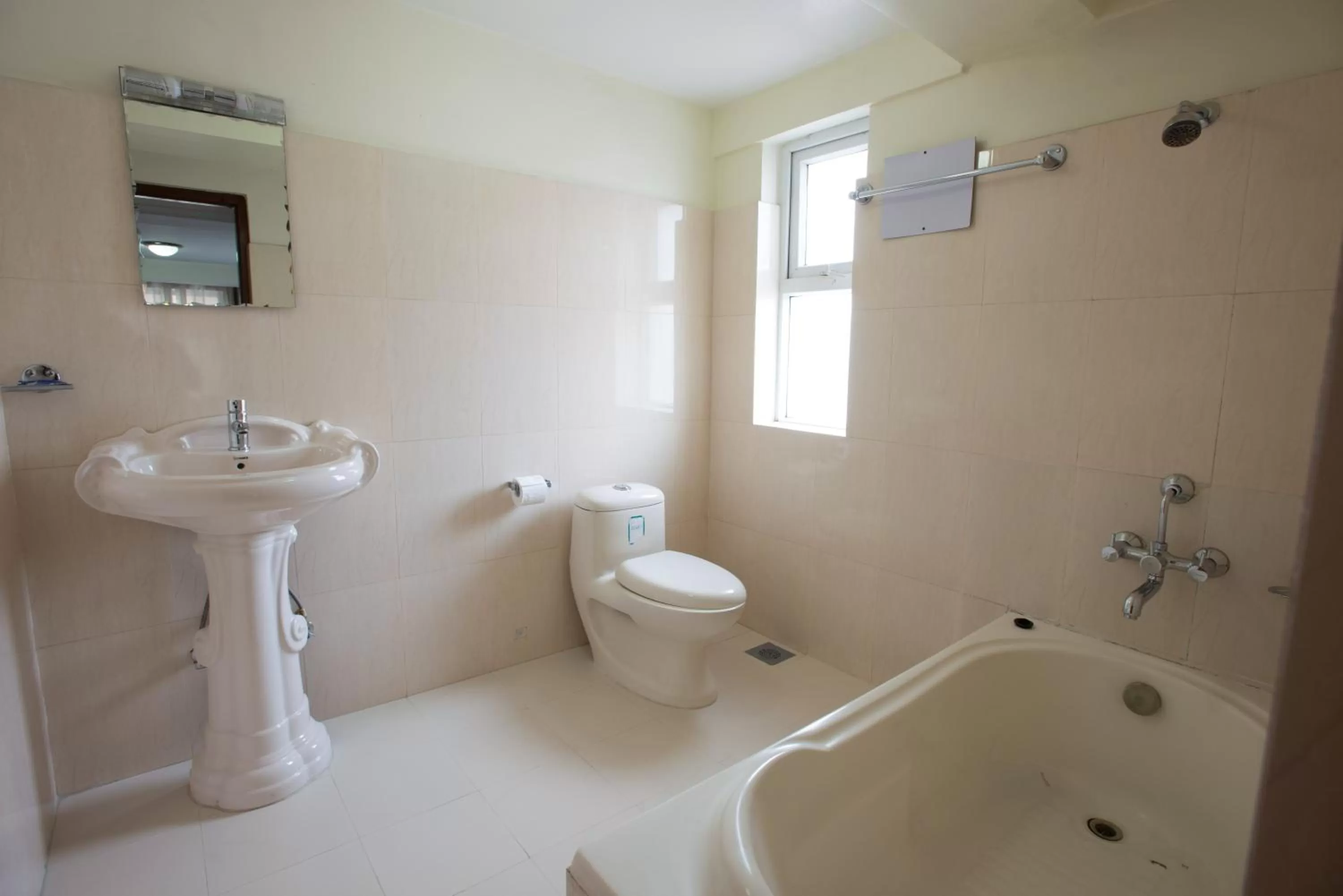 Shower in Hotel Yambu kathmandu