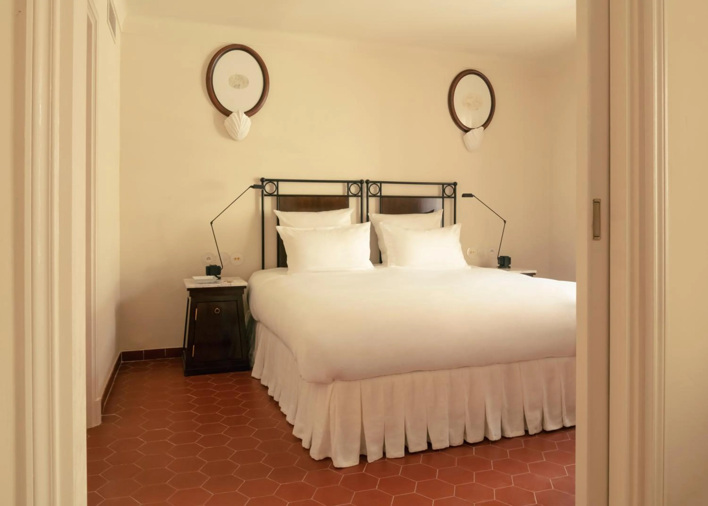 Bedroom, Bed in Hotel la Ponche