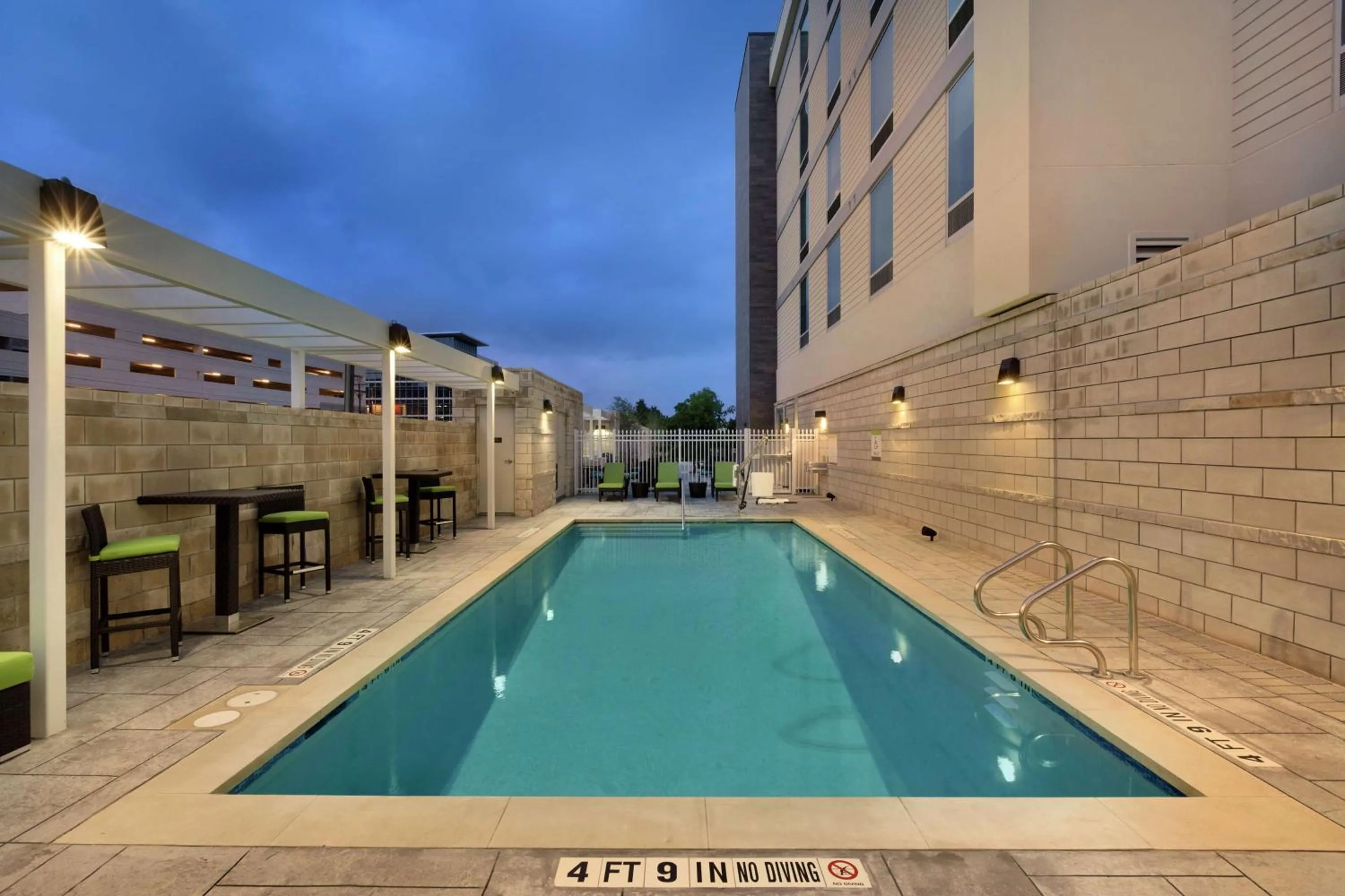 Pool view in Home2 Suites by Hilton Austin North/Near the Domain, TX