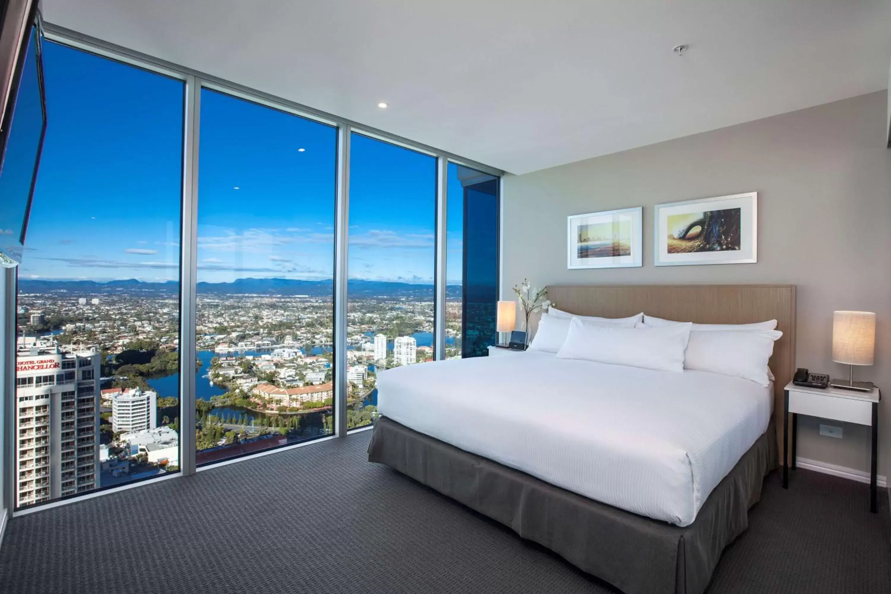 Bed in Hilton Surfers Paradise Hotel & Residences Bed in Hilton Surfers Paradise Hotel & Residences