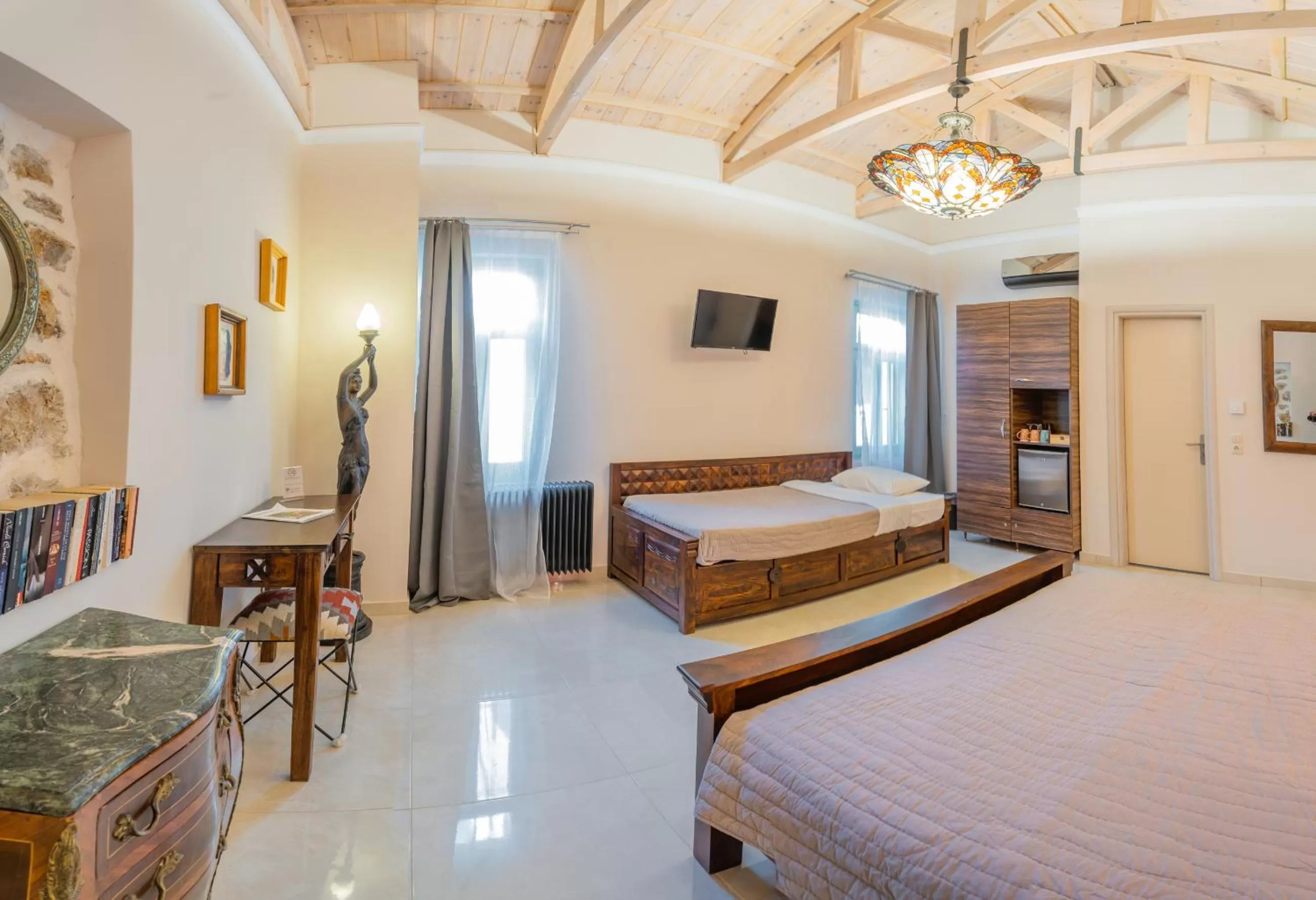 The Stone Manor , Noho boutique hotel Thissio