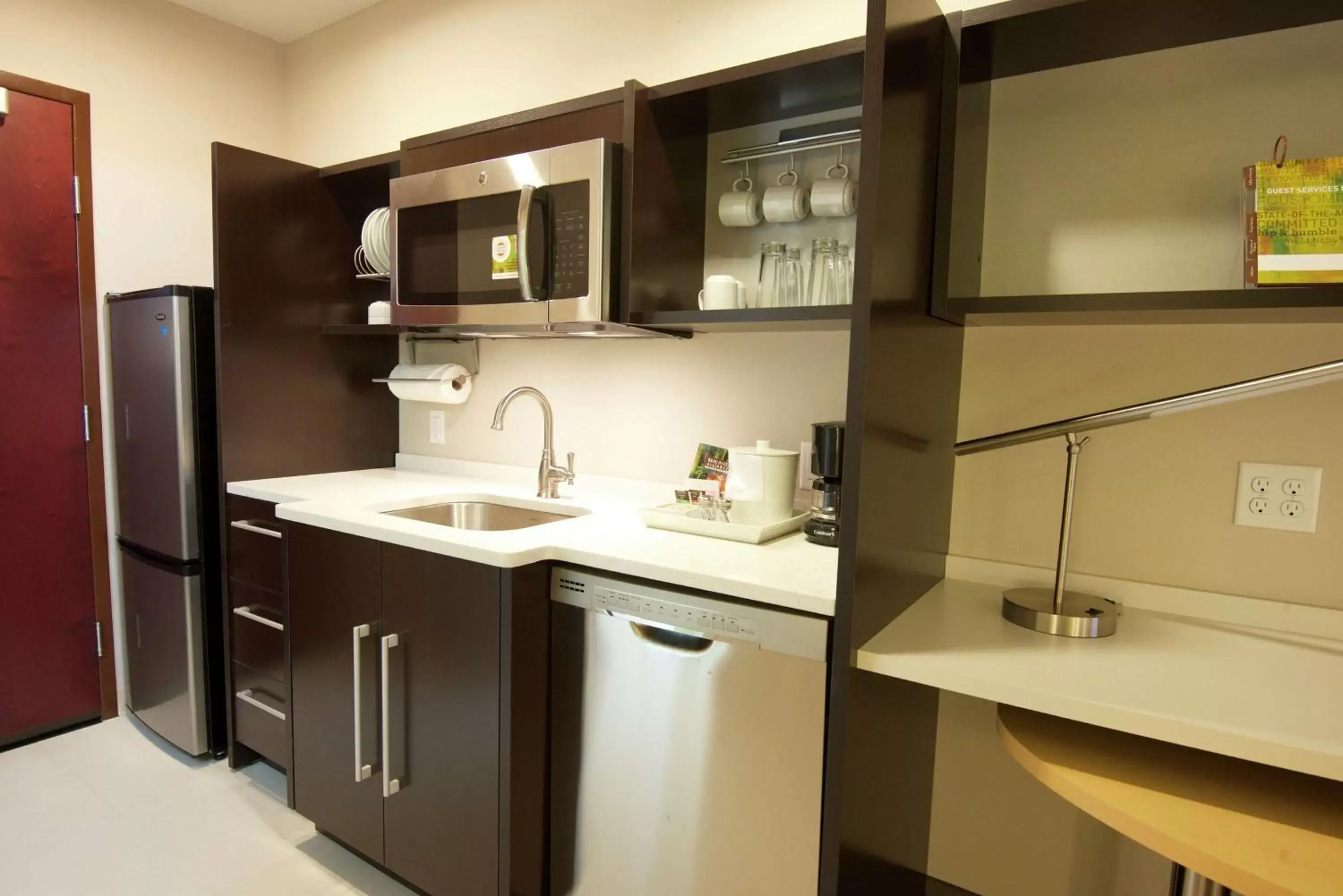 Bedroom, Kitchen/Kitchenette in Home2 Suites by Hilton Lake City