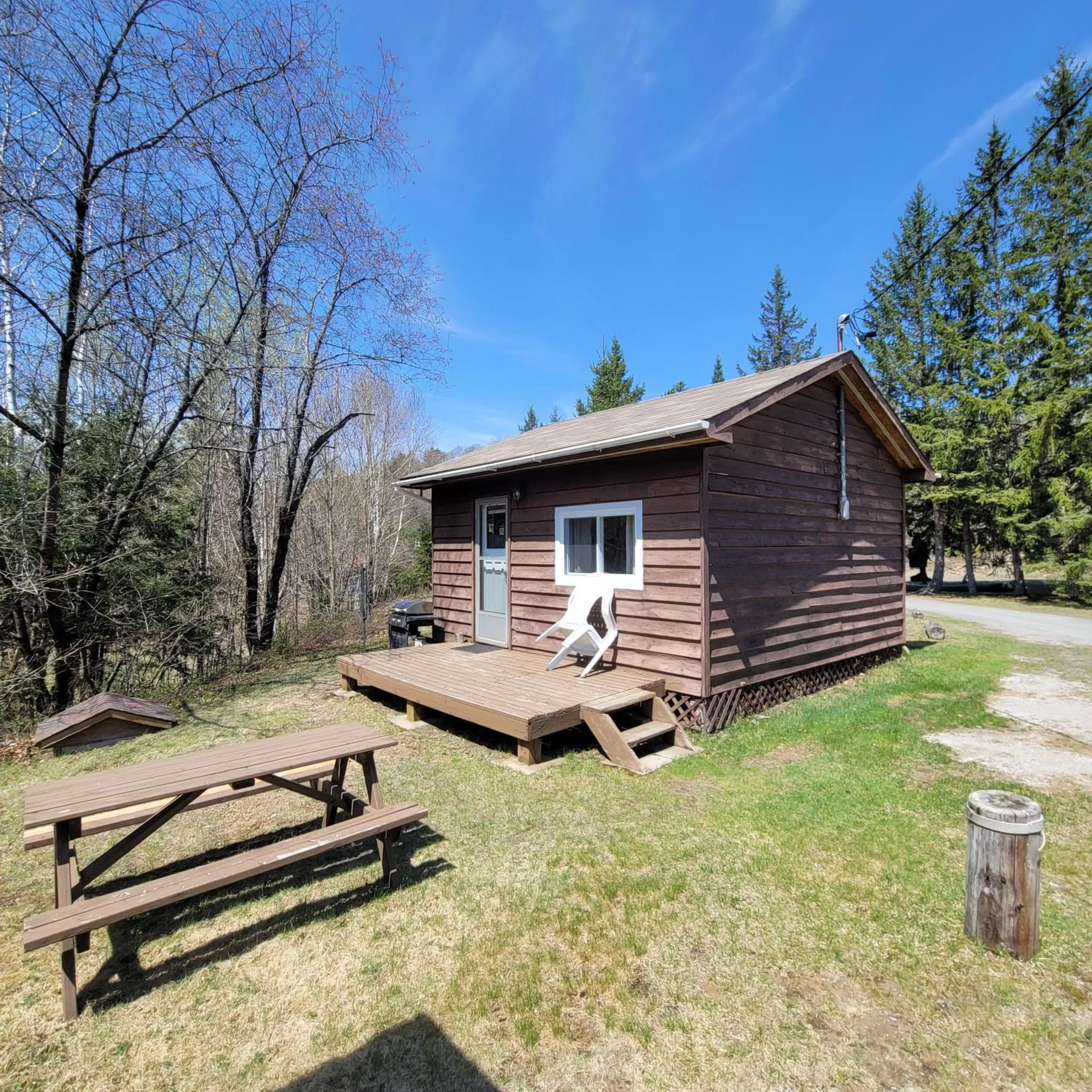 Patio in Parkway Cottage Resort and Trading Post