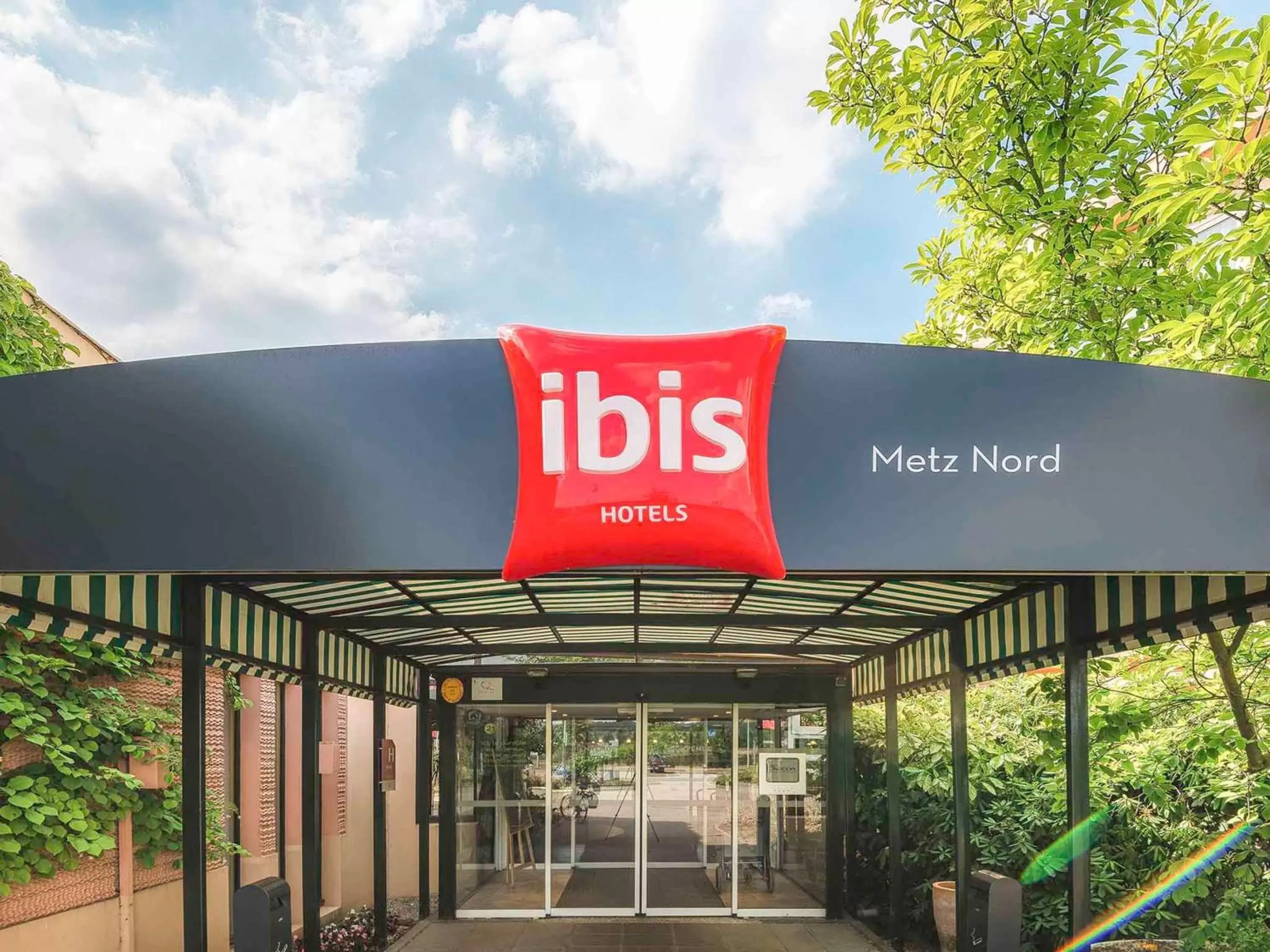 Property building in ibis Metz Nord