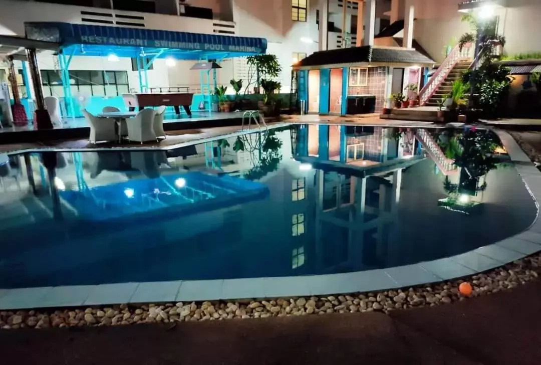 Night, Swimming Pool in Marine paradise Encore