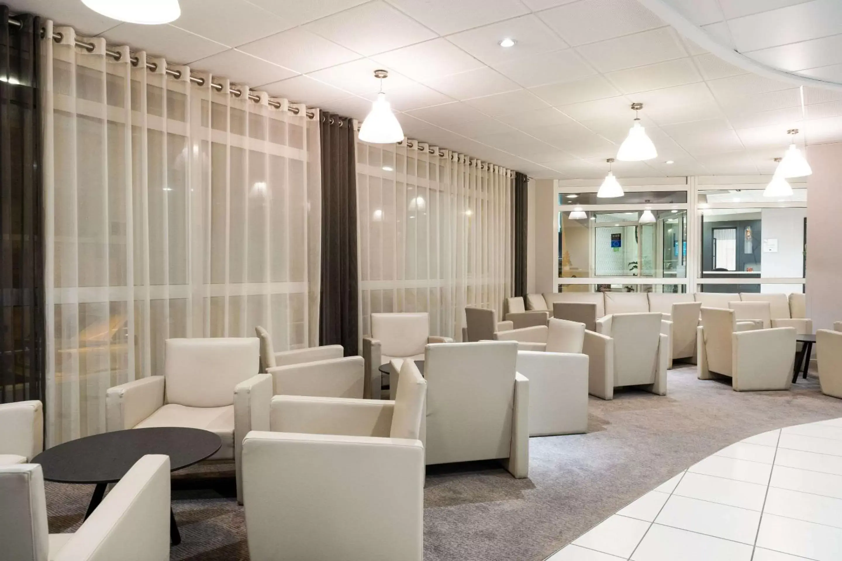 Lounge or bar, Lounge/Bar in Quality Hotel Pau Centre Bosquet