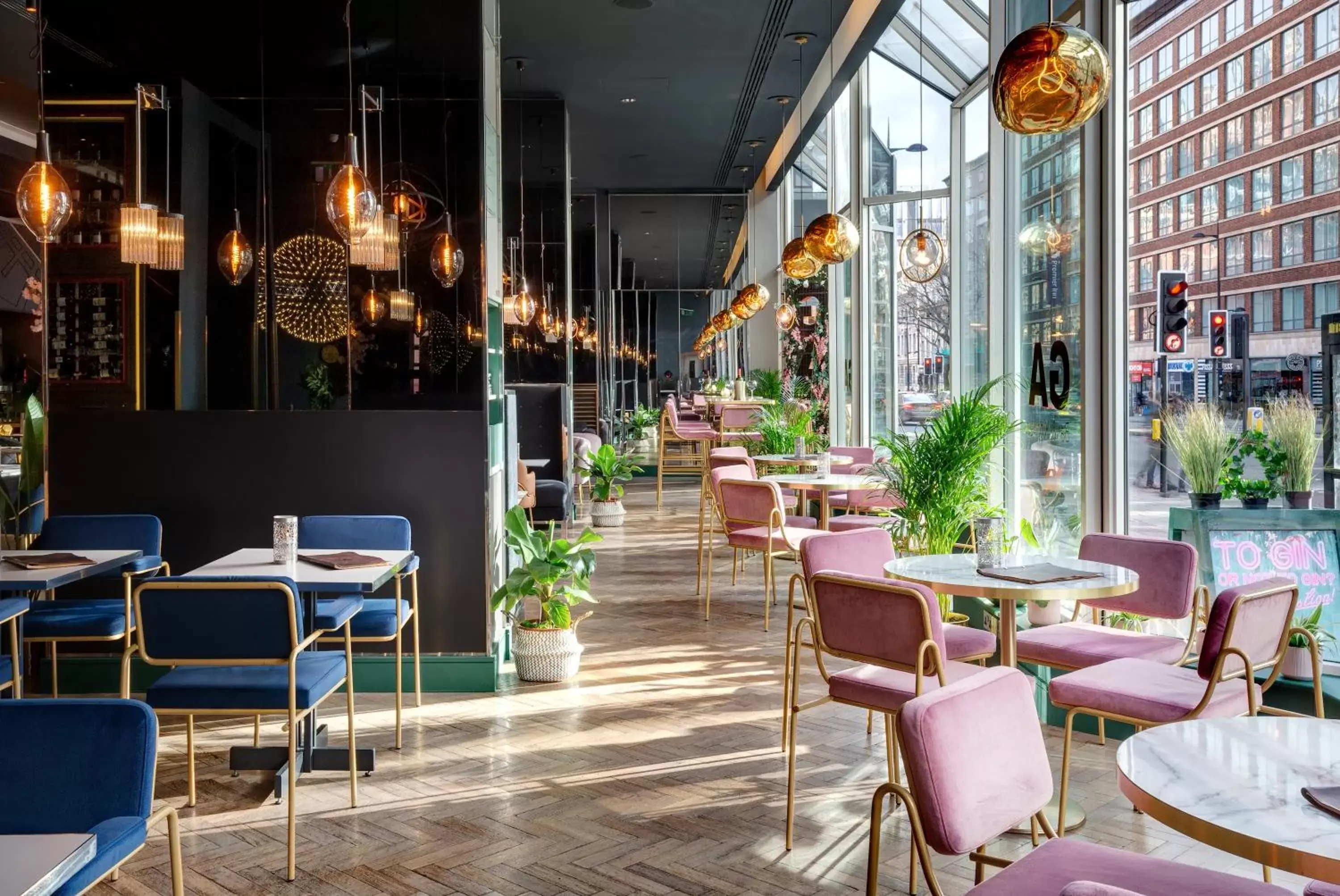Restaurant/Places to Eat in Pullman London St Pancras