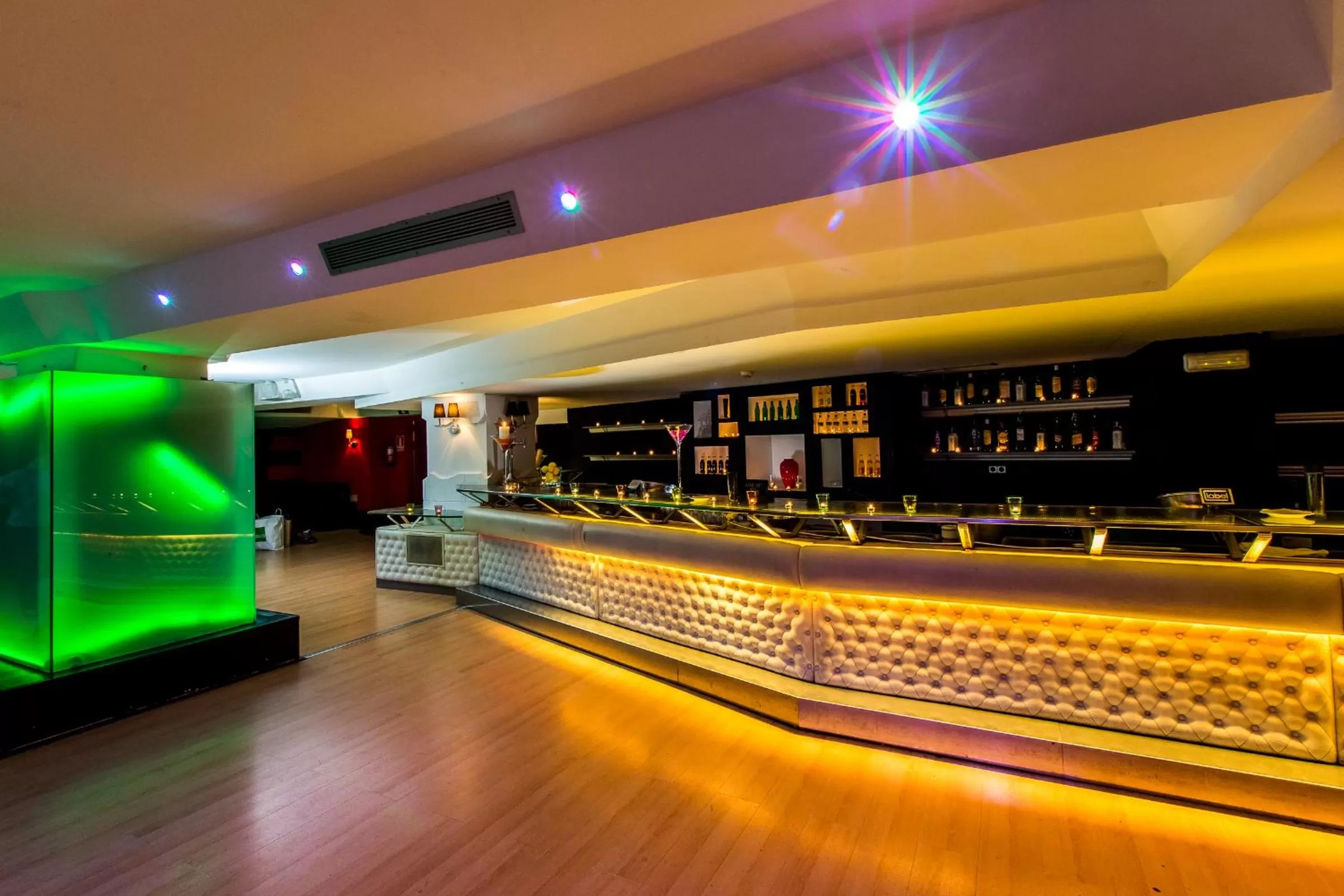 Banquet/Function facilities in Leonardo Hotel Granada