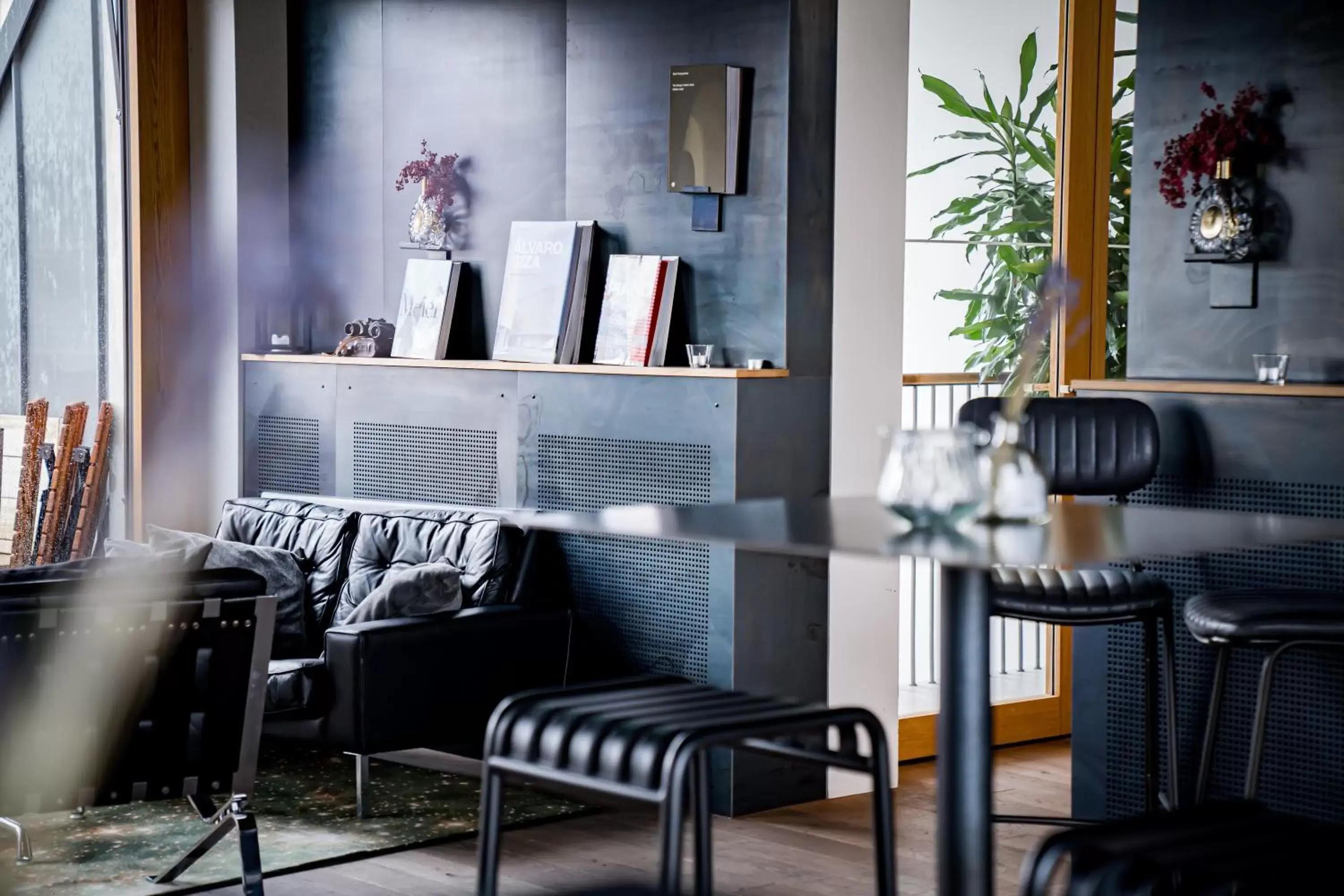 Lounge or bar, Seating Area in ART HOUSE Basel - Member of Design Hotels