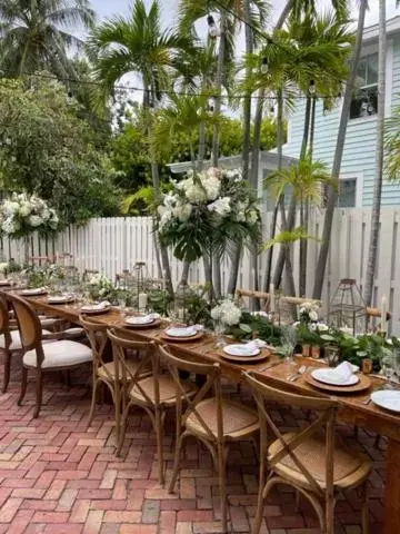 Restaurant/Places to Eat in The Porch on Frances Inn - Adults Exclusive