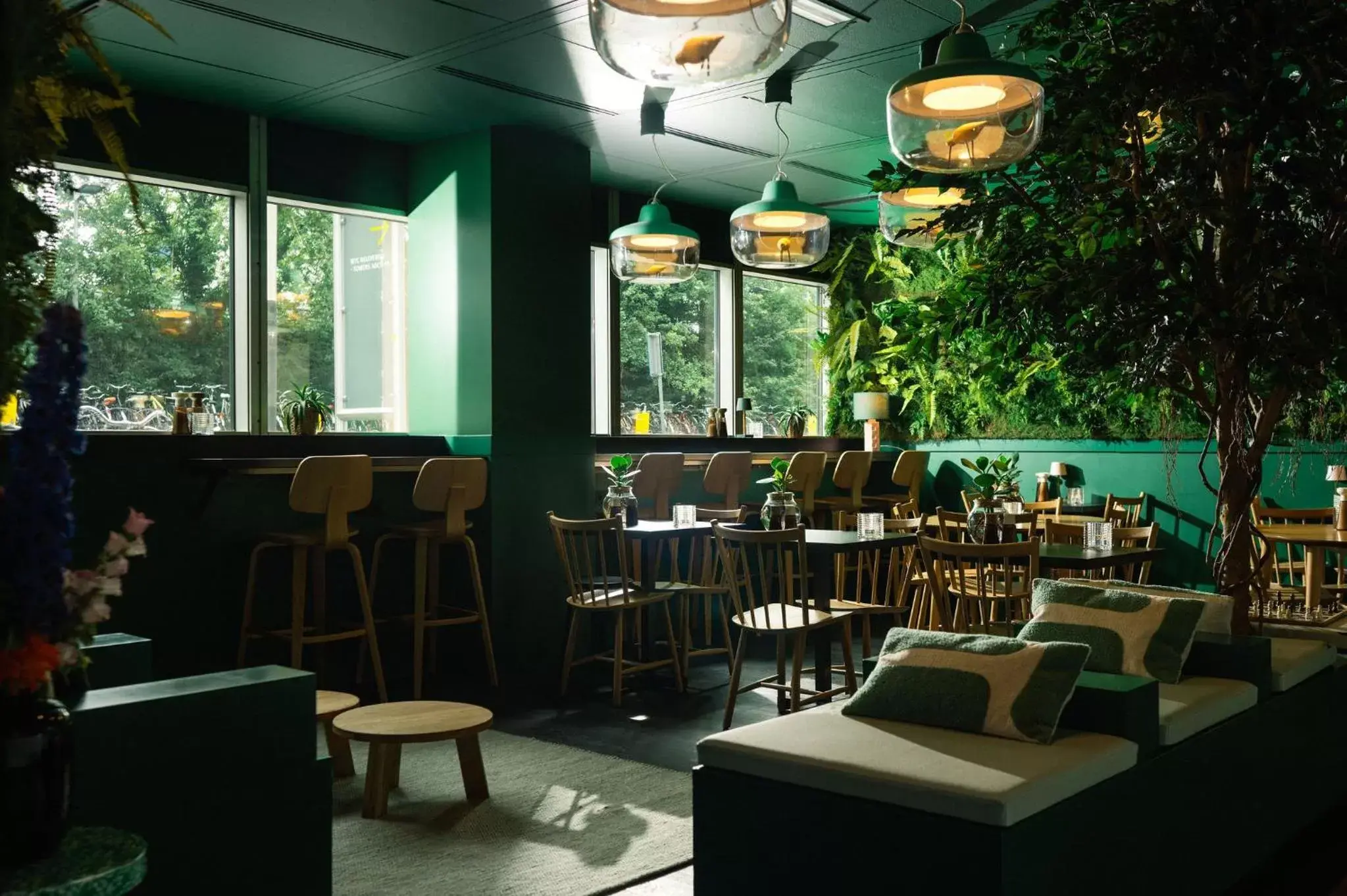 Dining area, Lounge/Bar in Qbic Amsterdam WTC