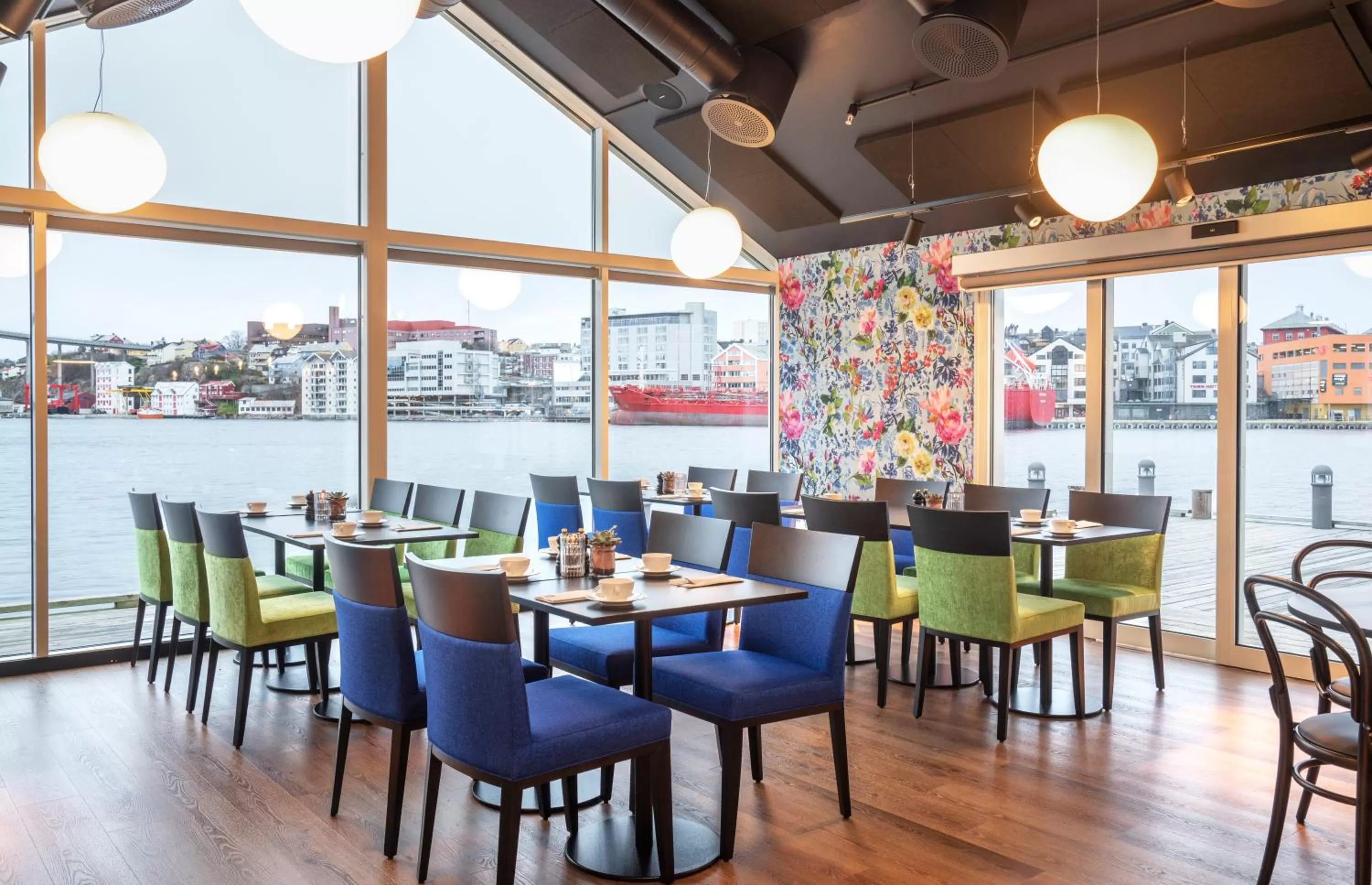Restaurant/places to eat in Thon Hotel Kristiansund
