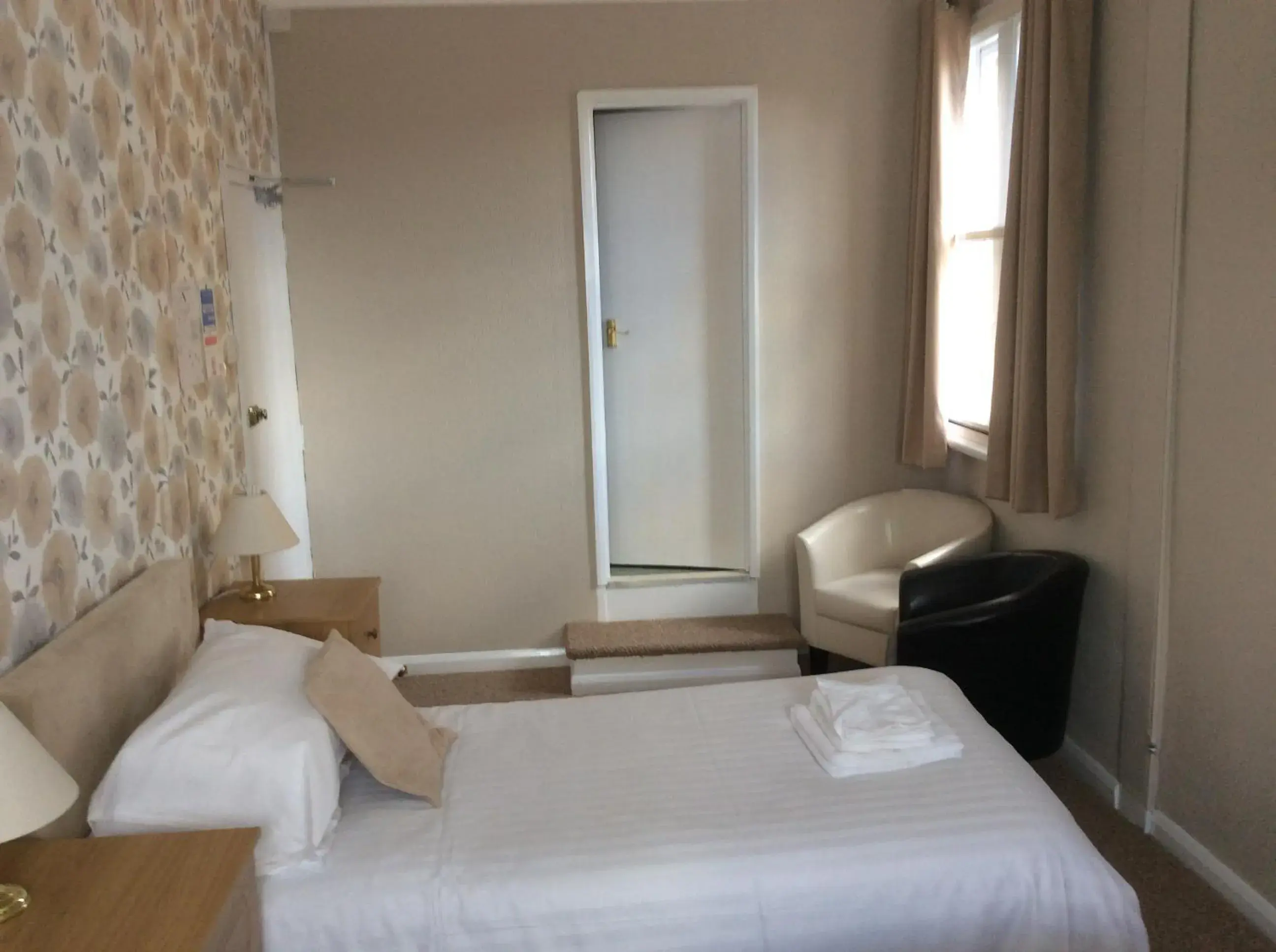 Deluxe Twin Room in The Avenue Hotel Deluxe Twin Room in The Avenue Hotel