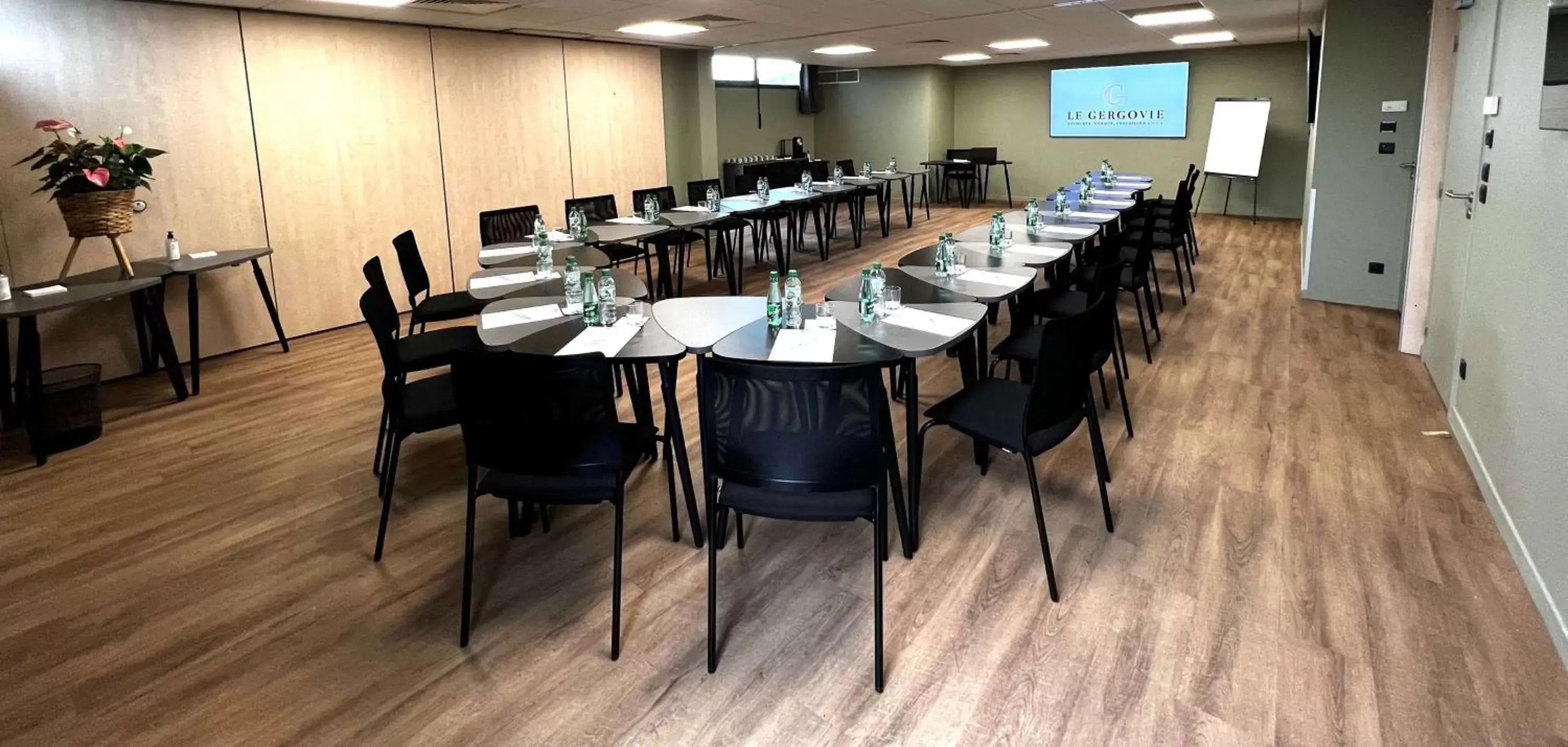 Meeting/conference room in Best Western Plus Hotel Gergovie