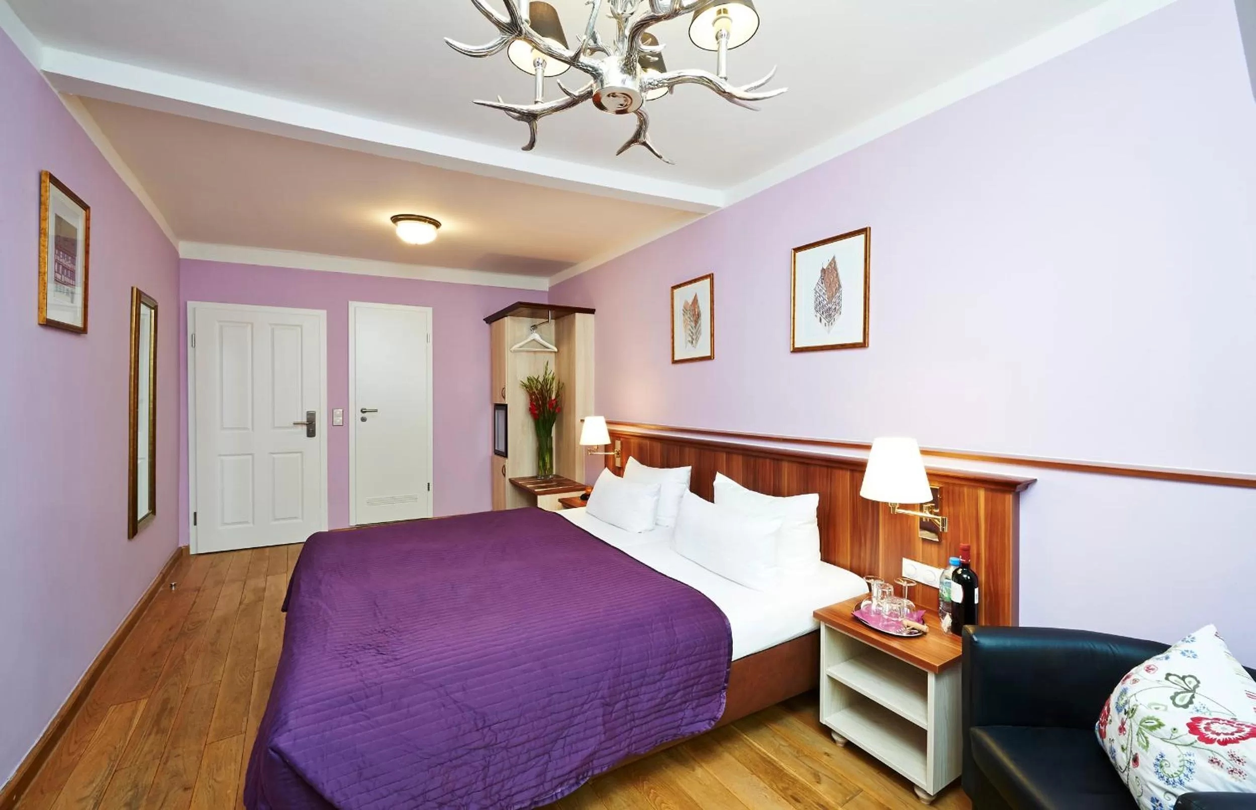 Photo of the whole room, Bed in Hotel Elch