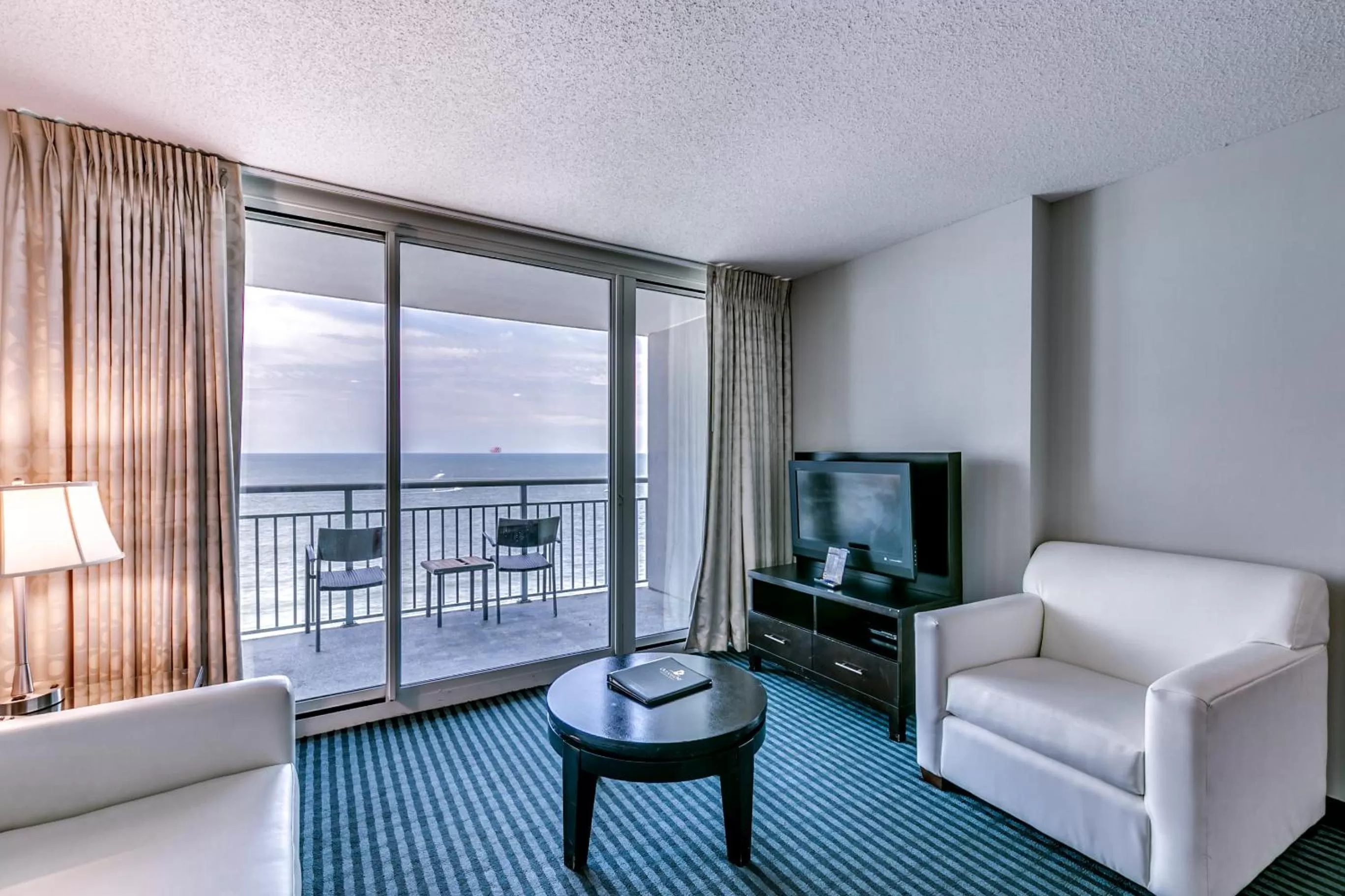 TV and multimedia, Seating Area in Oceans One Resort