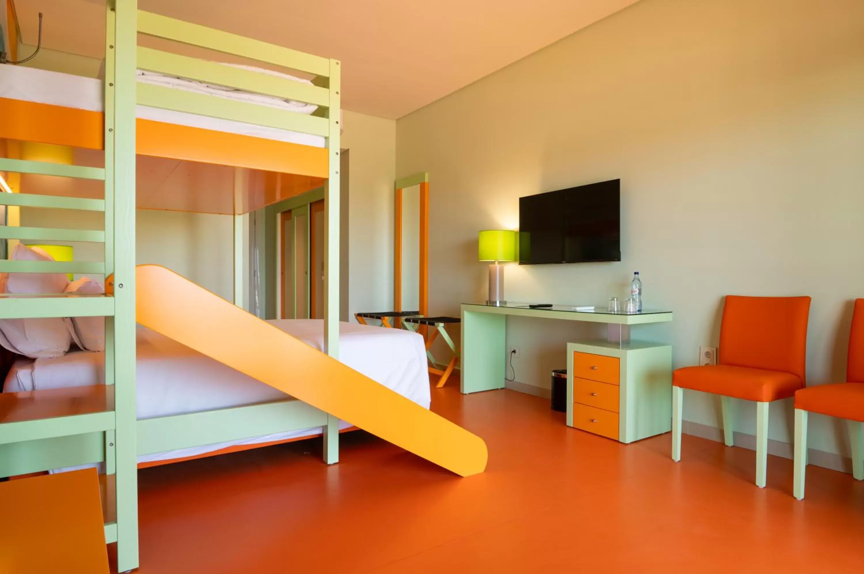 Bedroom in Vila Gale Nep Kids