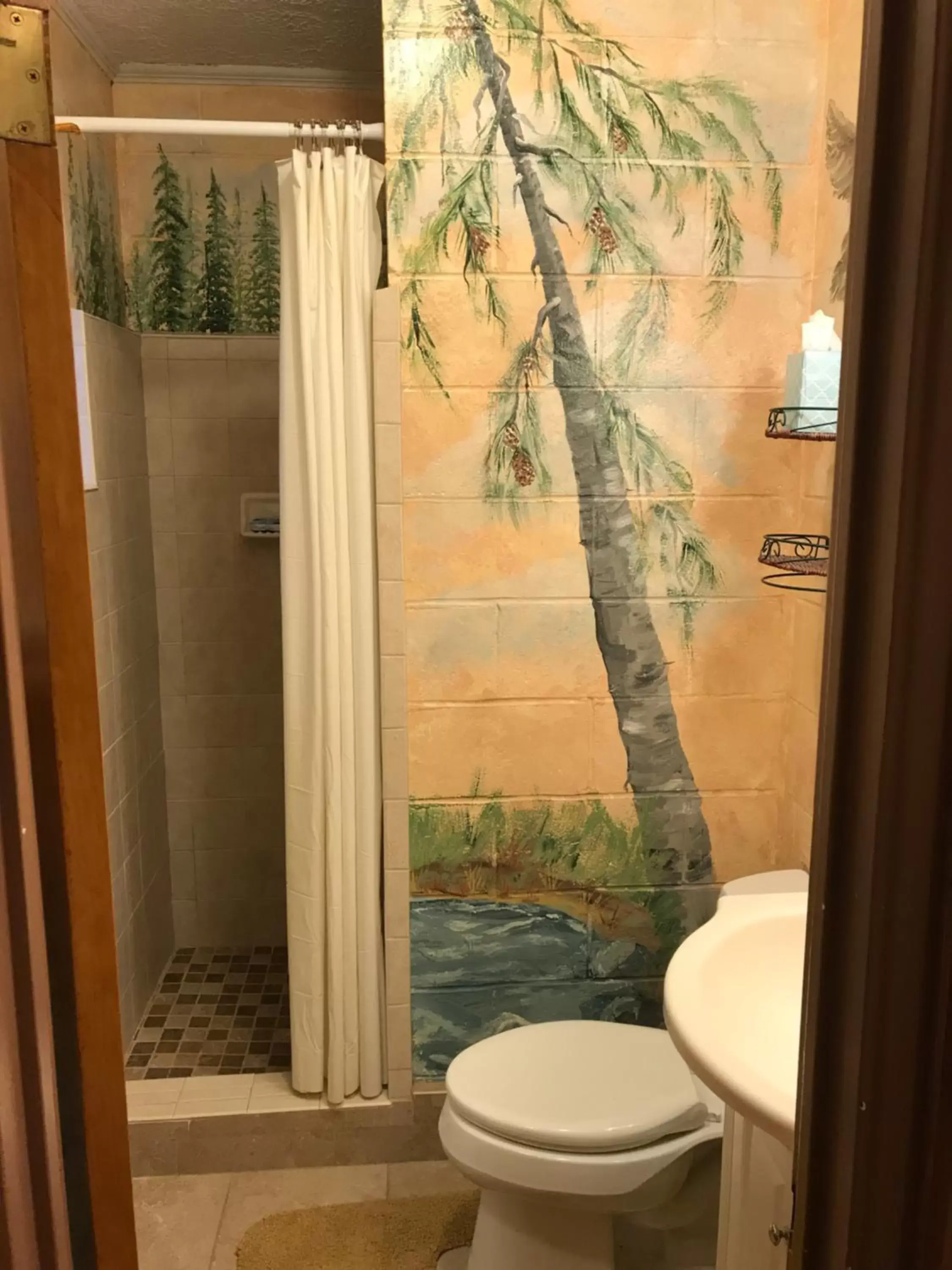 Bathroom in Mountain Aire Cottages & Inn