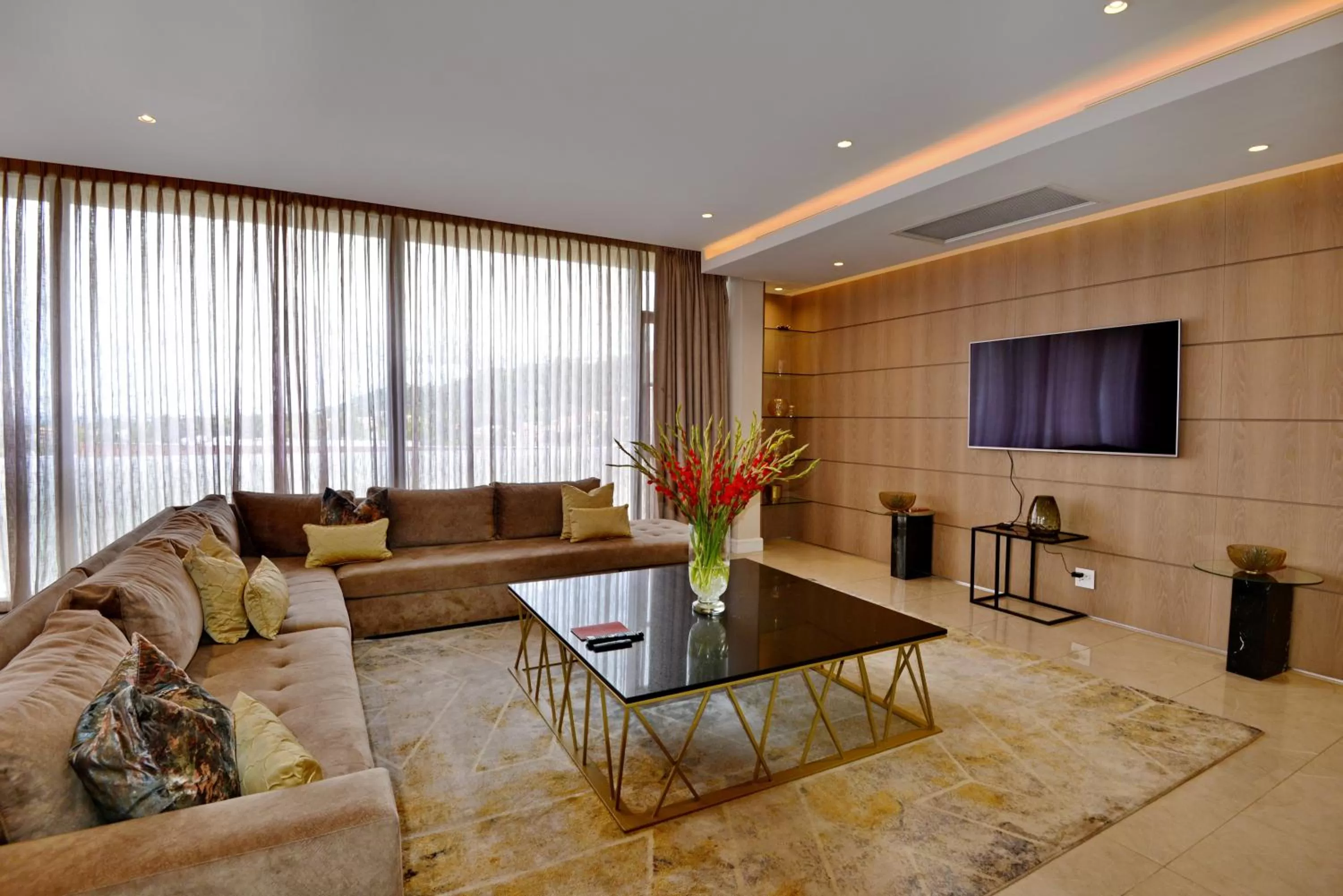 TV and multimedia in The Houghton Hotel, Spa, Wellness & Golf