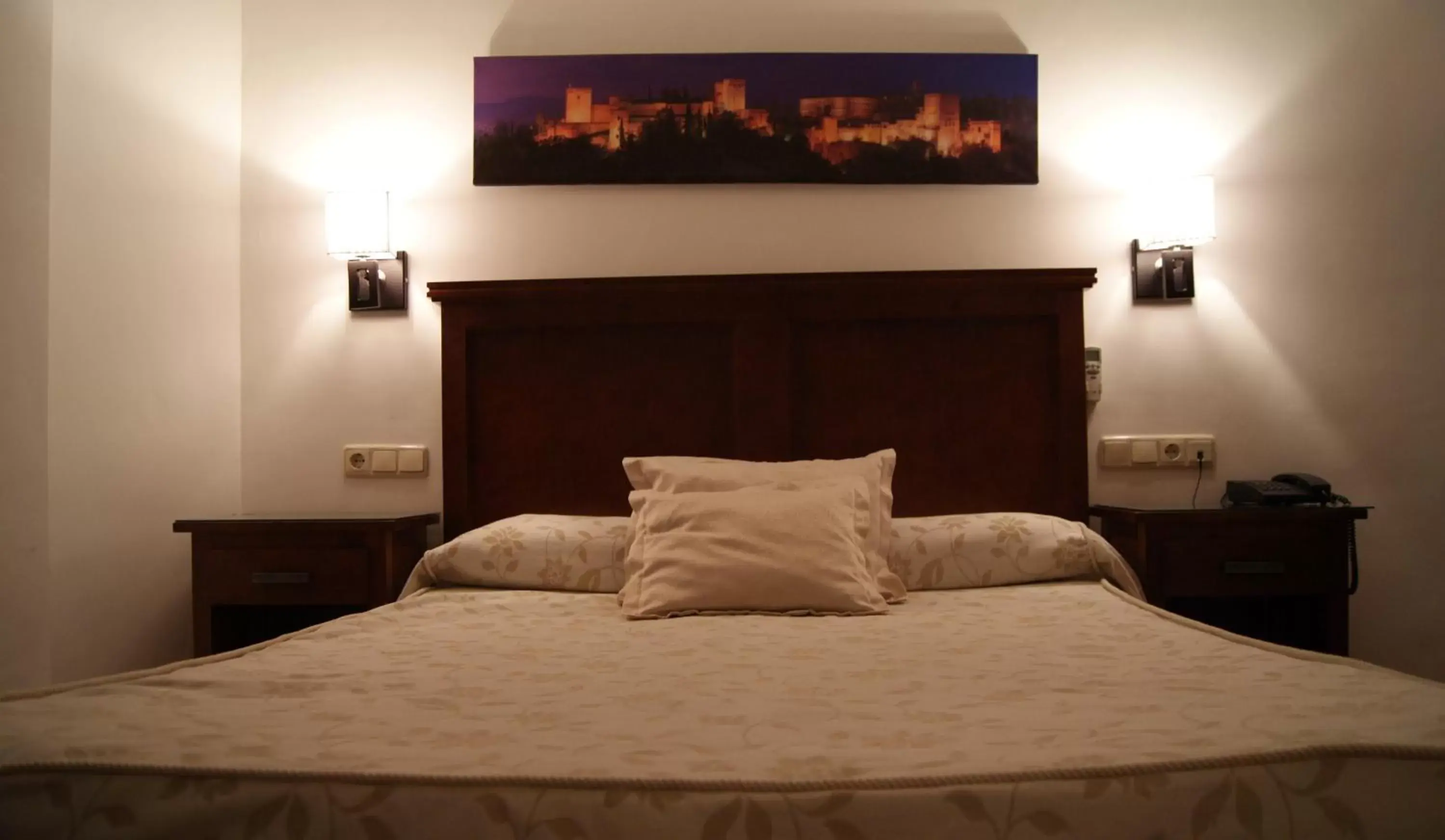 Bedroom, Bed in Hotel Mulhacen