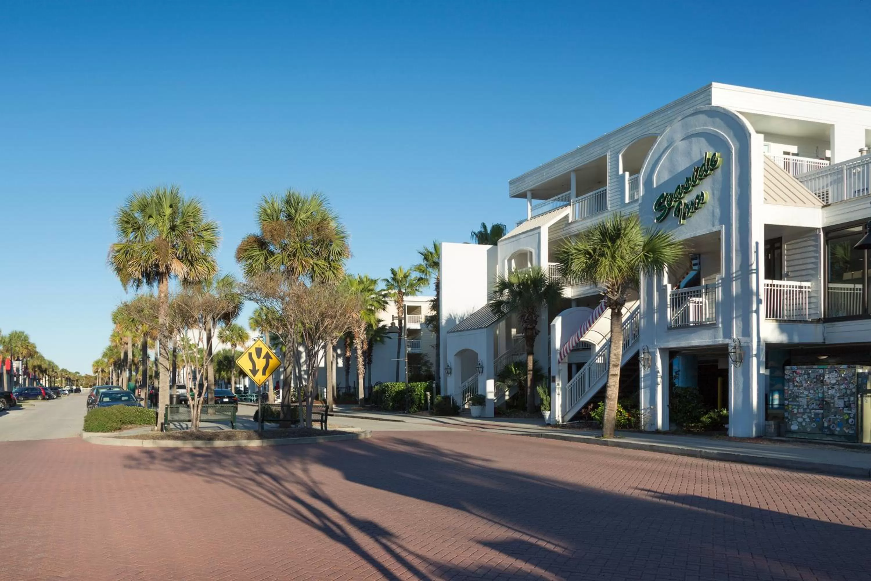 Property building in Seaside Inn - Isle of Palms