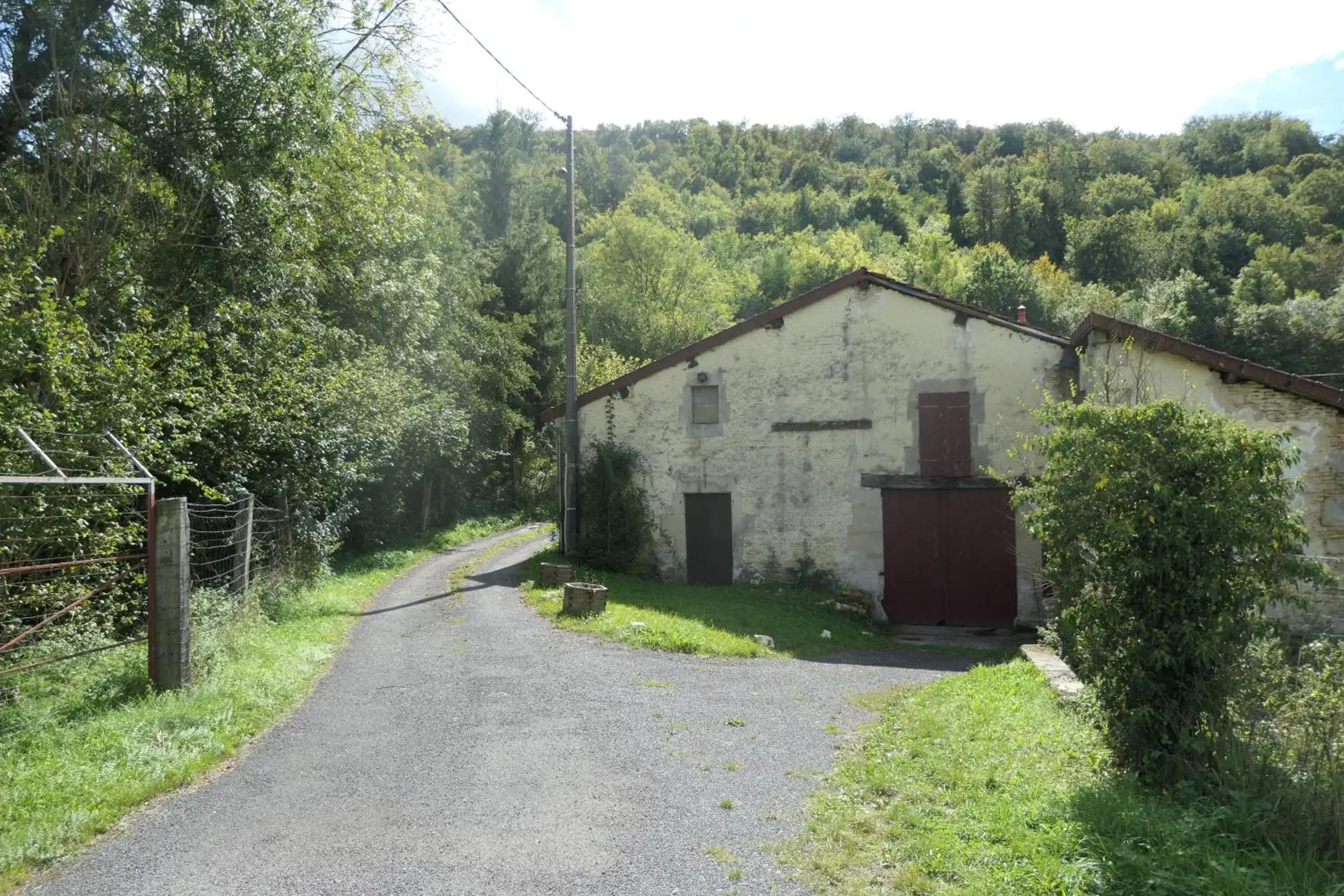 Property Building in Le Moulin Aux Ecrevisses