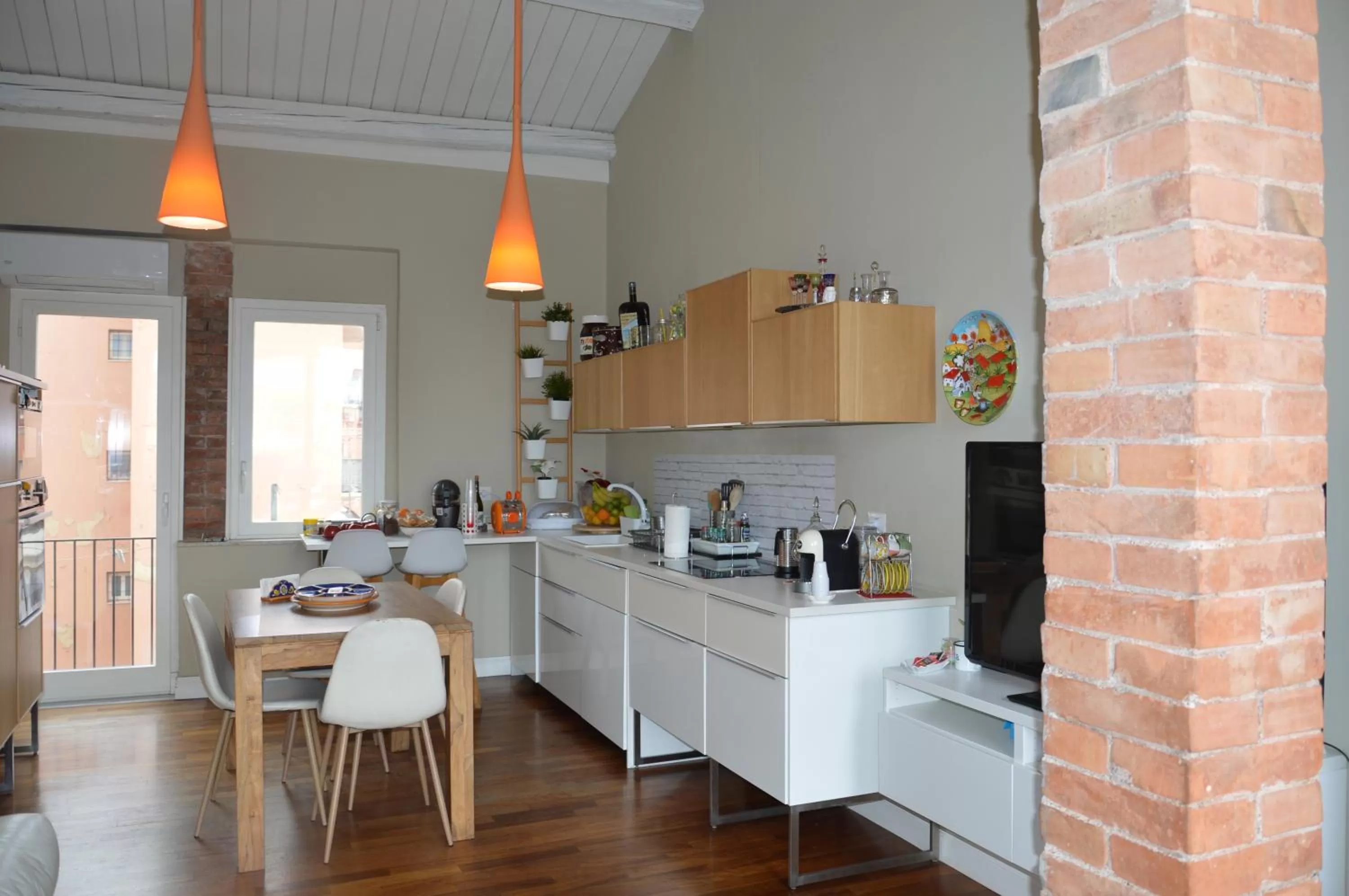 Kitchen or kitchenette in b&b le 4 leggende