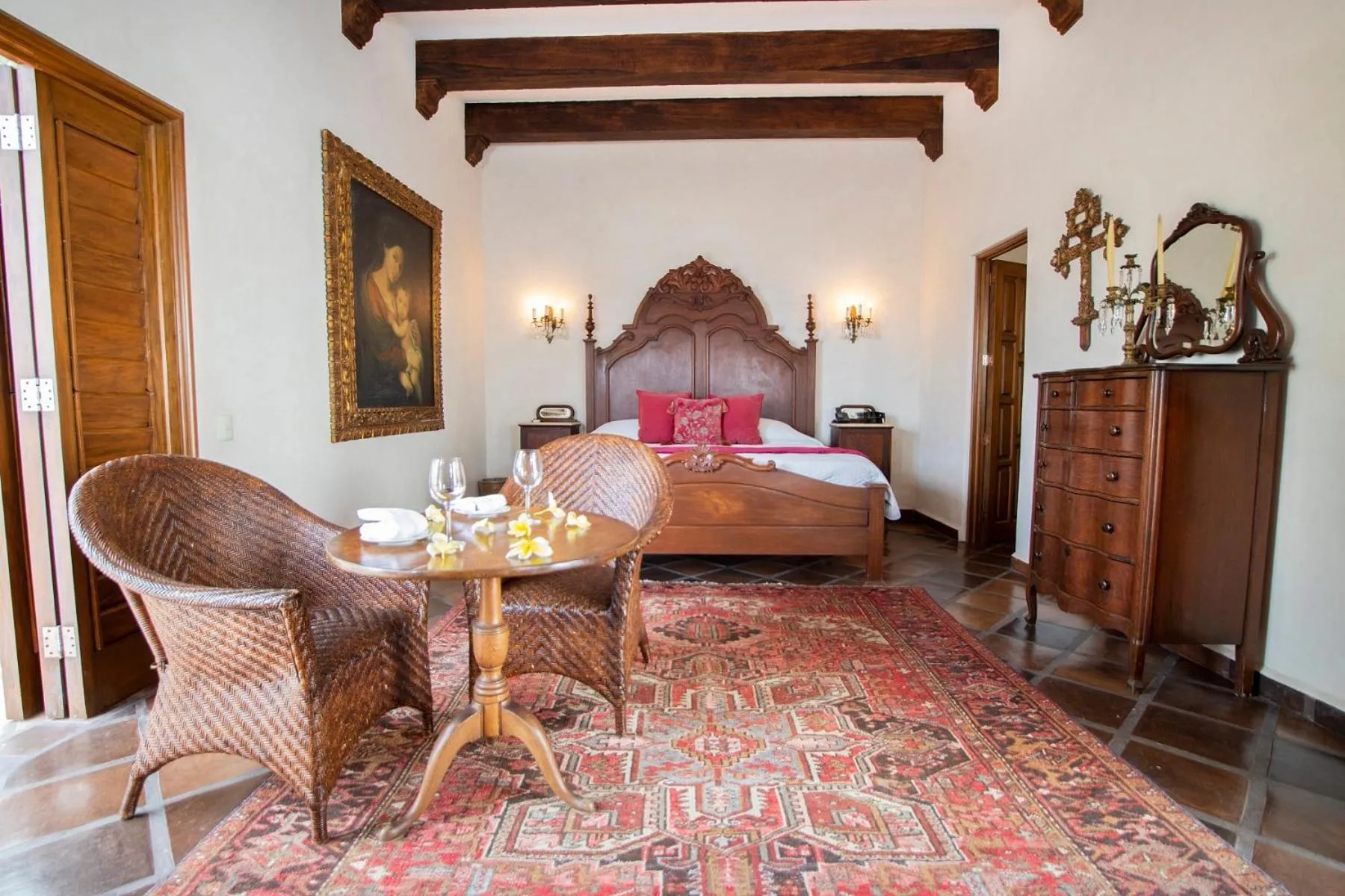 Photo of the whole room, Bed in BellView Hotel Boutique