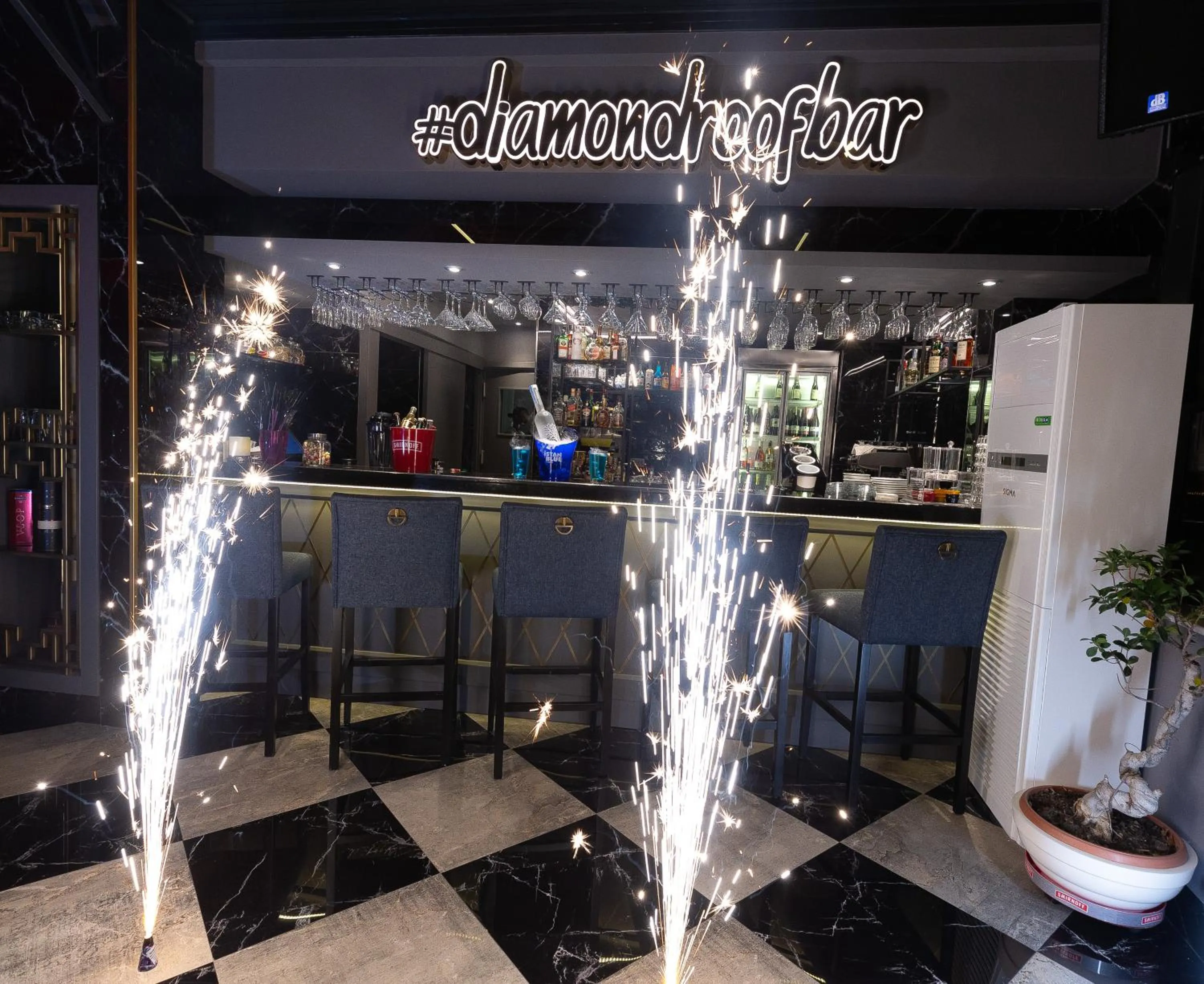 Alcoholic drinks in Grand Washington Hotel