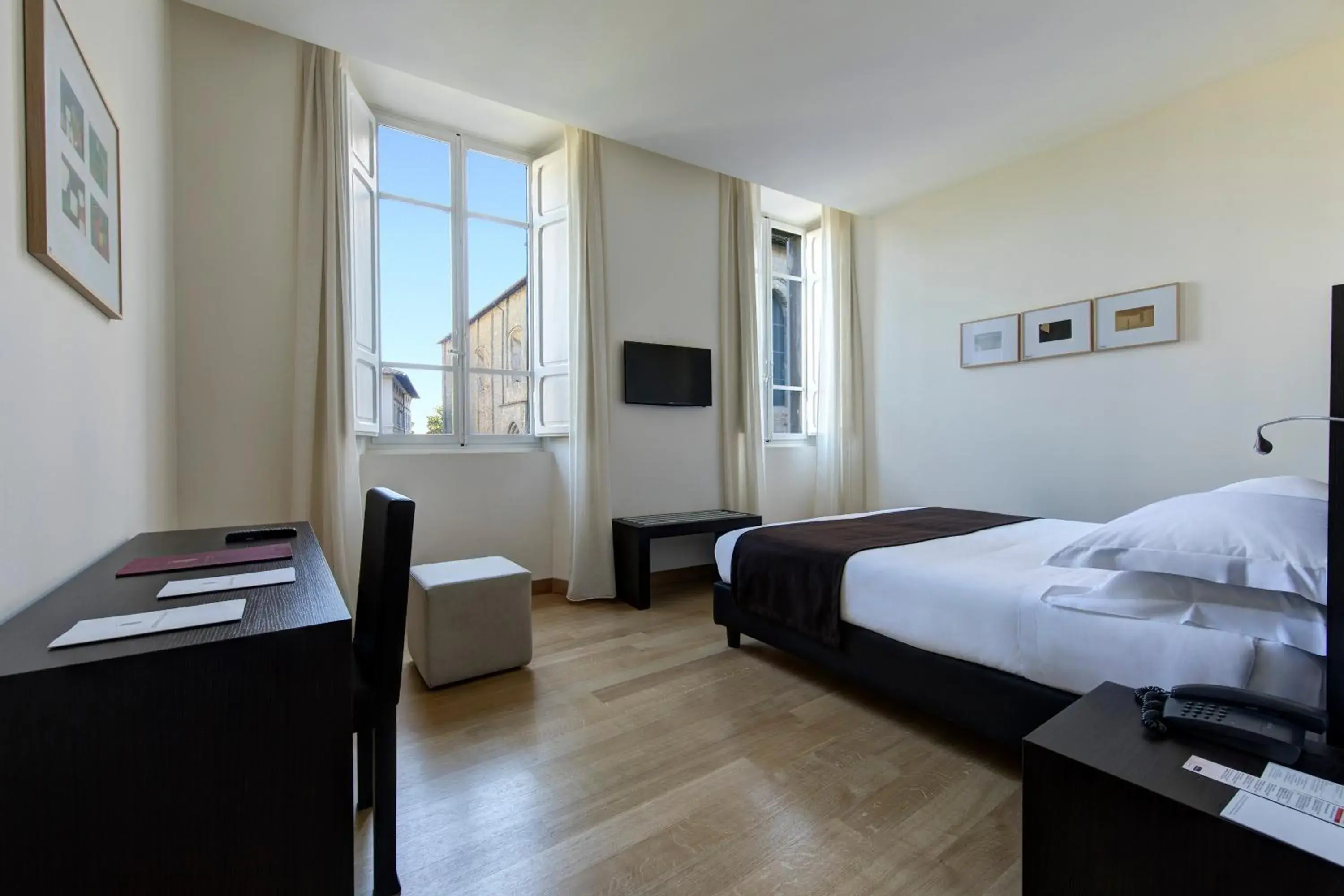 Bedroom in Hotel Tiferno