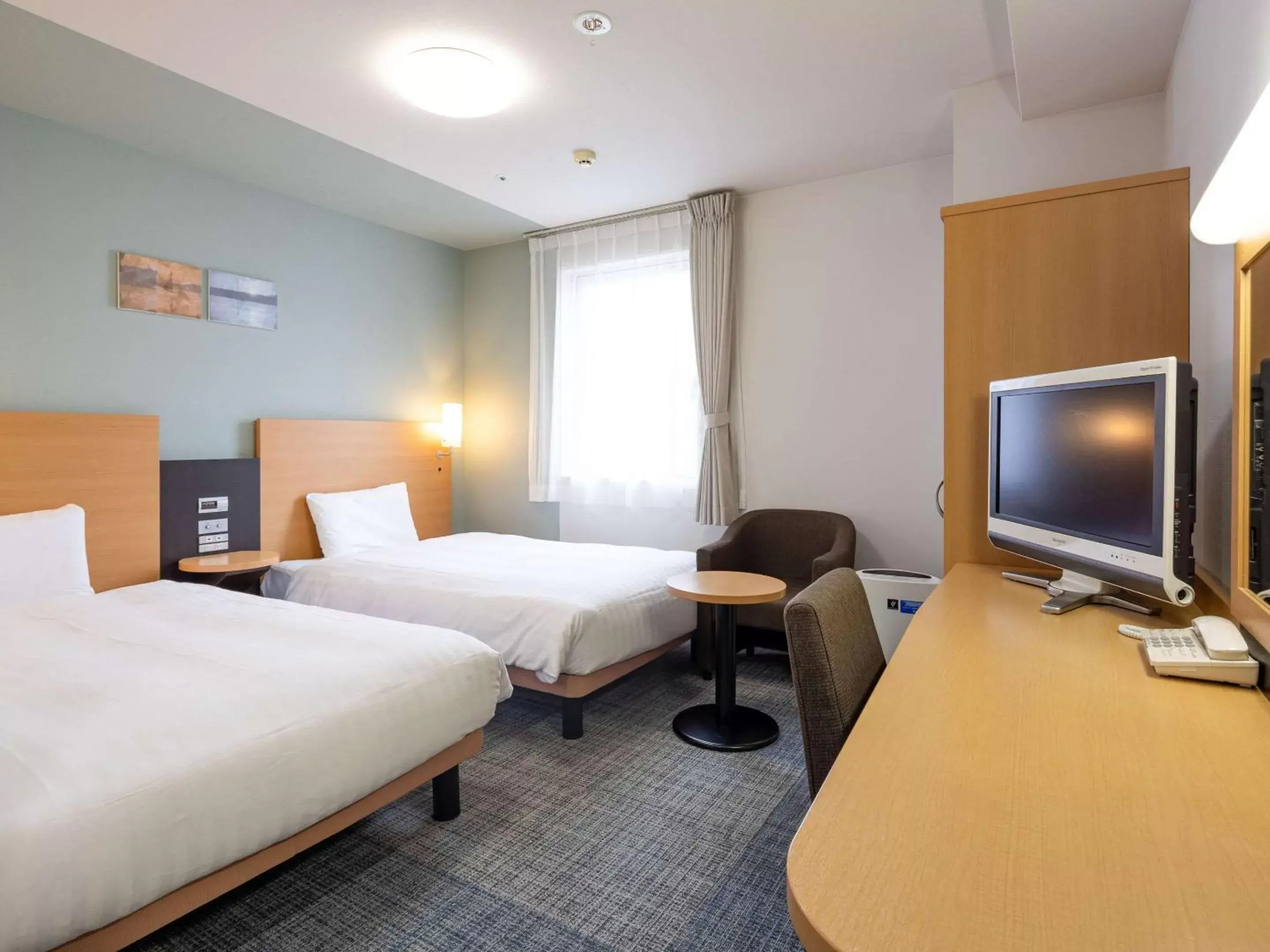 Bedroom, Bed in Comfort Hotel Kure
