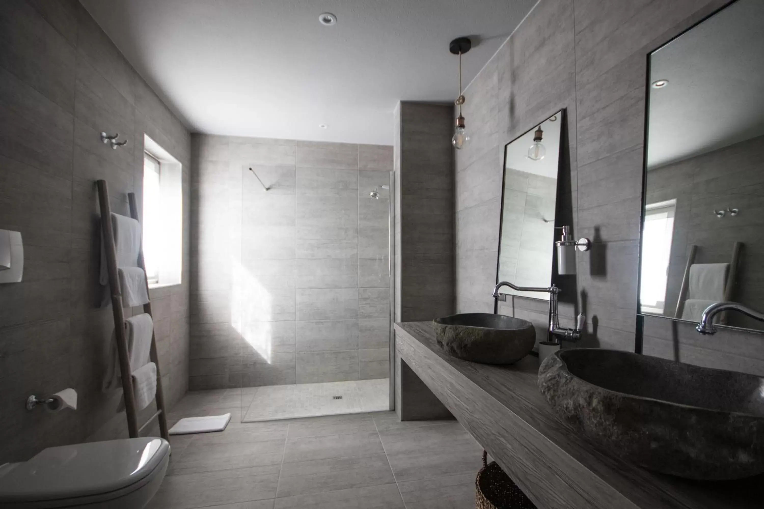 Shower, Bathroom in Seven Boutique Hotel