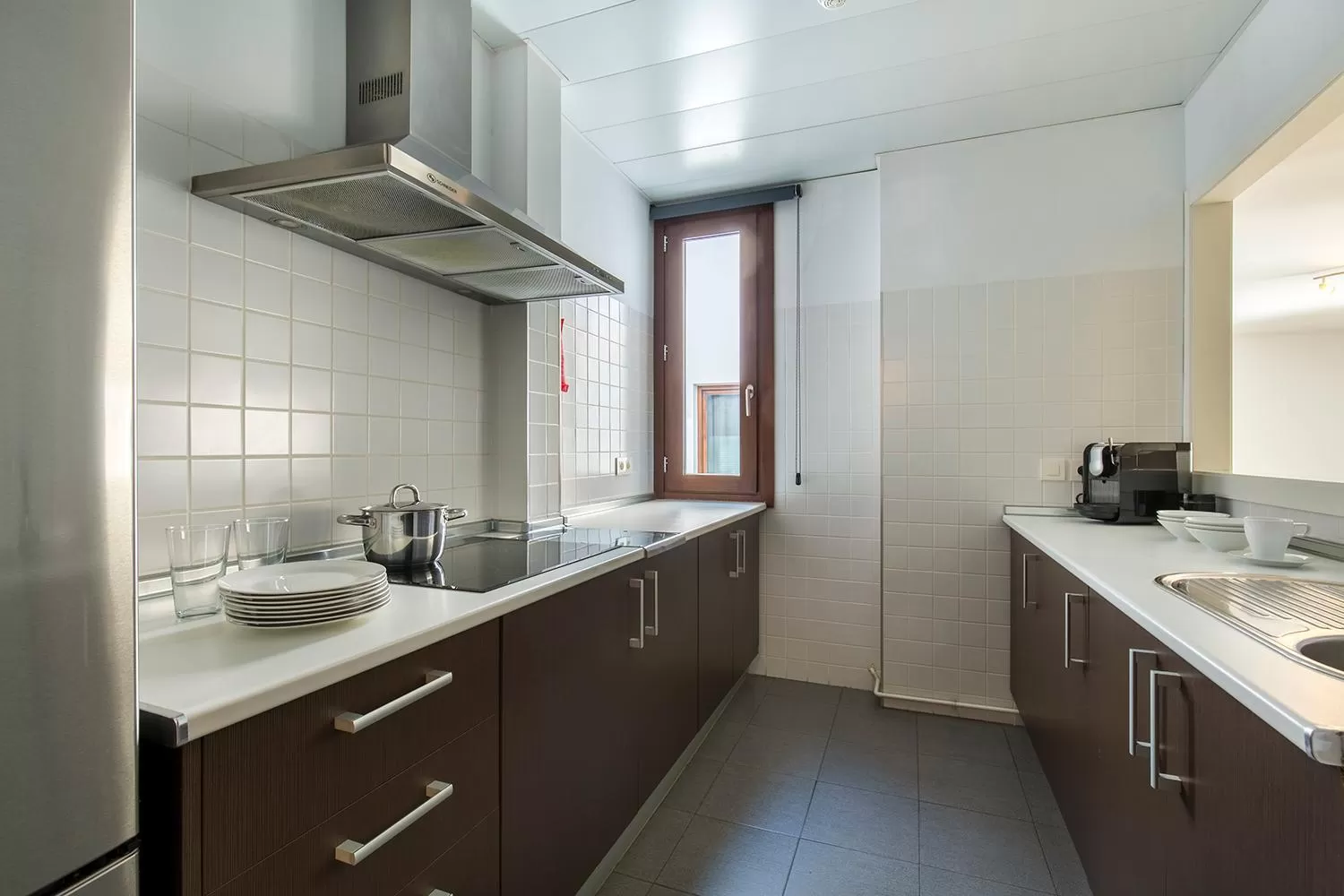 Kitchen or kitchenette in tuGuest Elvira Suites