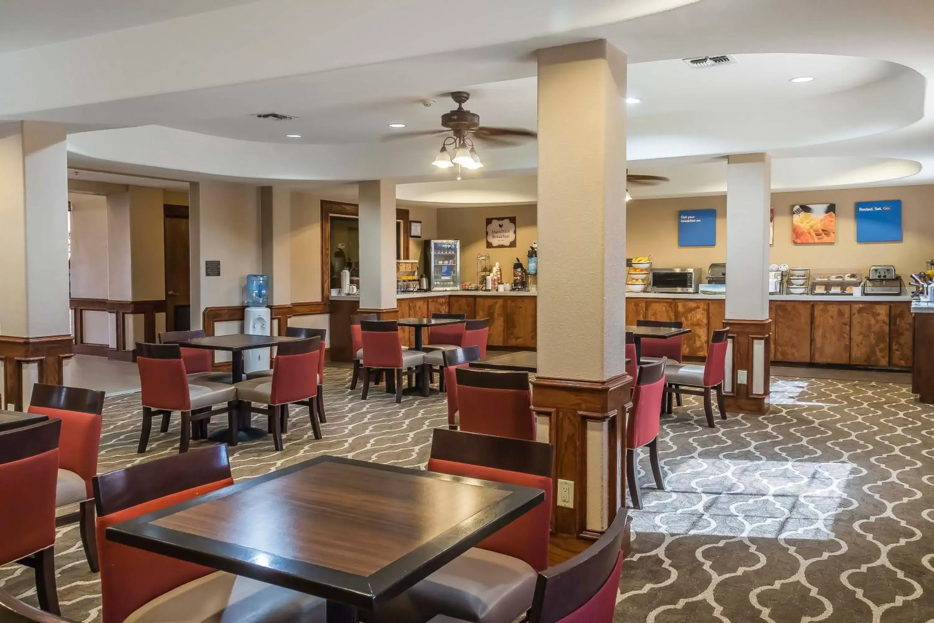 Food and drinks, Restaurant/Places to Eat in MainStay Suites Edinburg