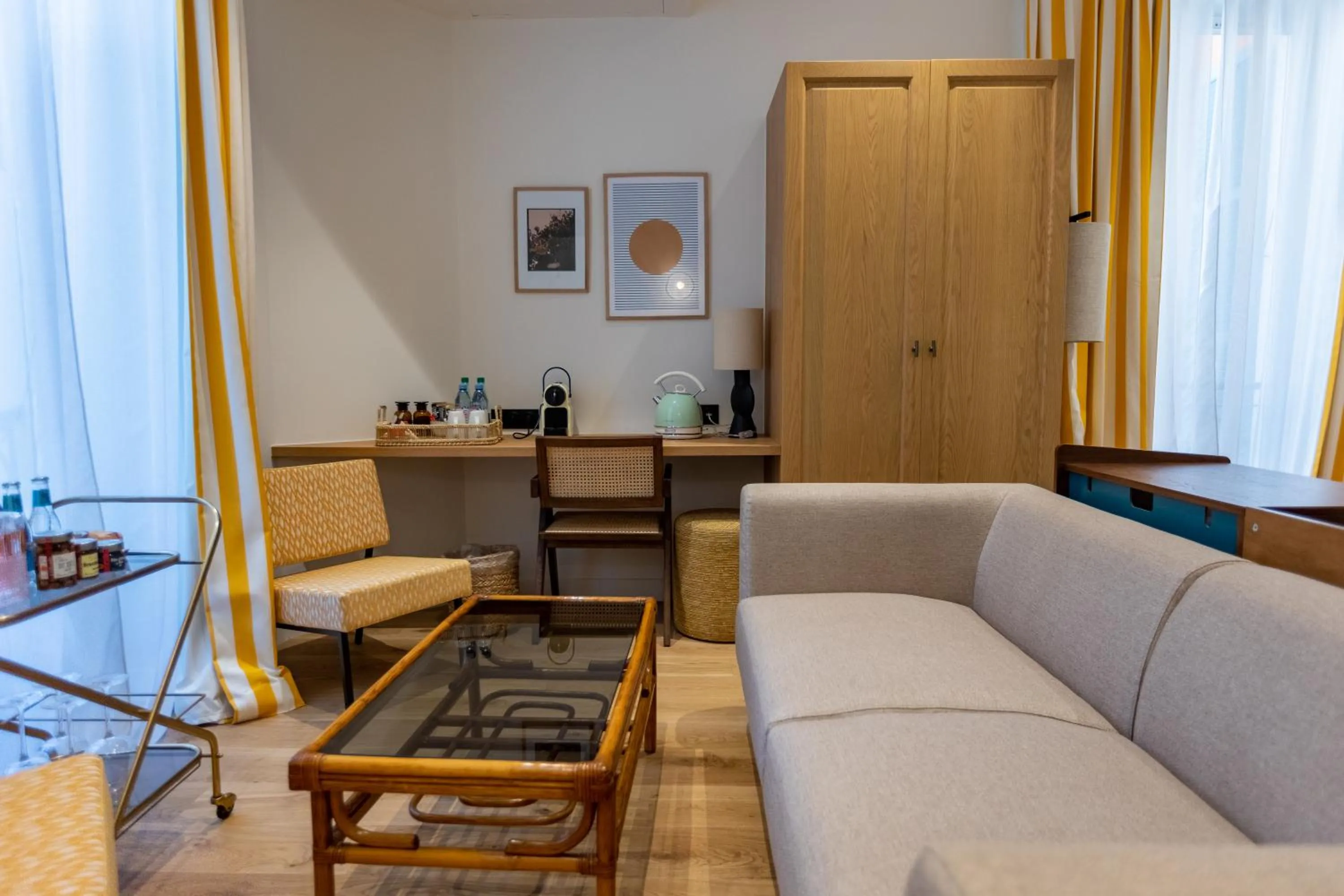 Coffee/tea facilities in Maison Durante