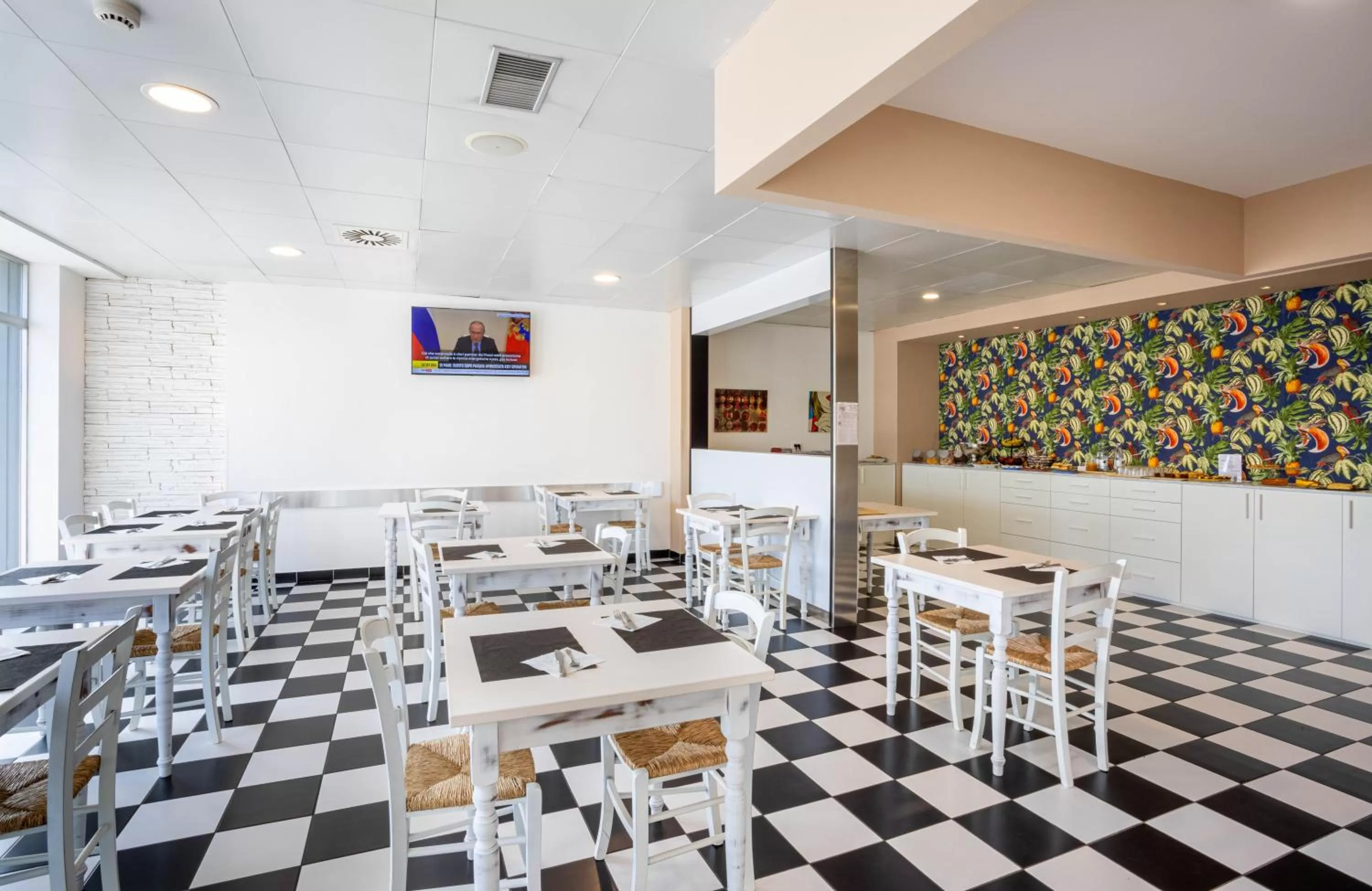 Buffet breakfast in V Hotel