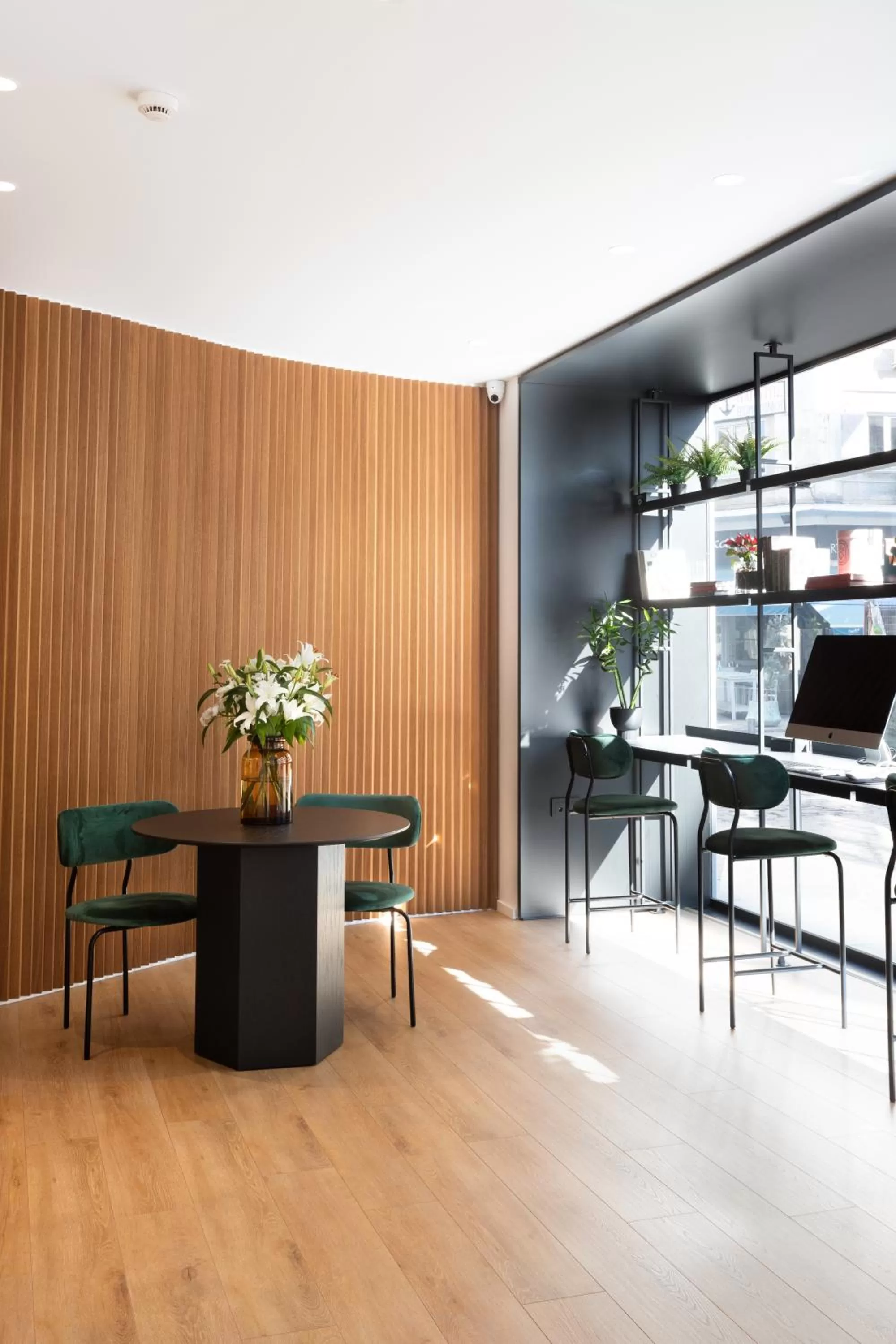 Business facilities in Noa Hotel