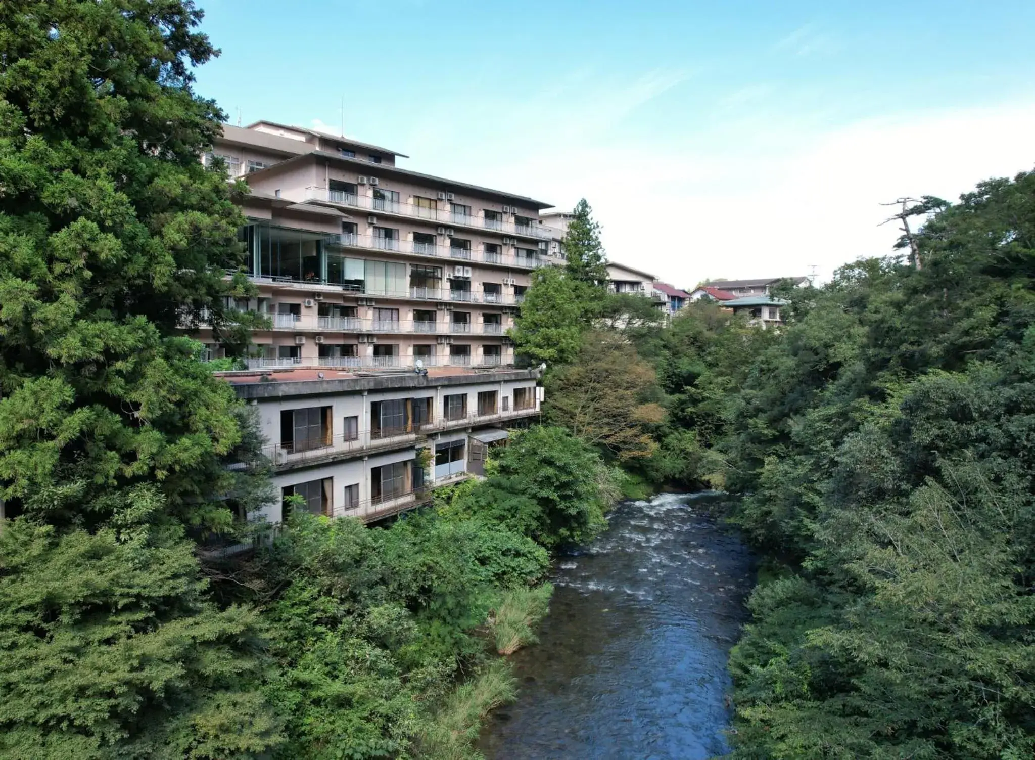 Property building in Shirasagiyu Tawaraya Property building in Shirasagiyu Tawaraya