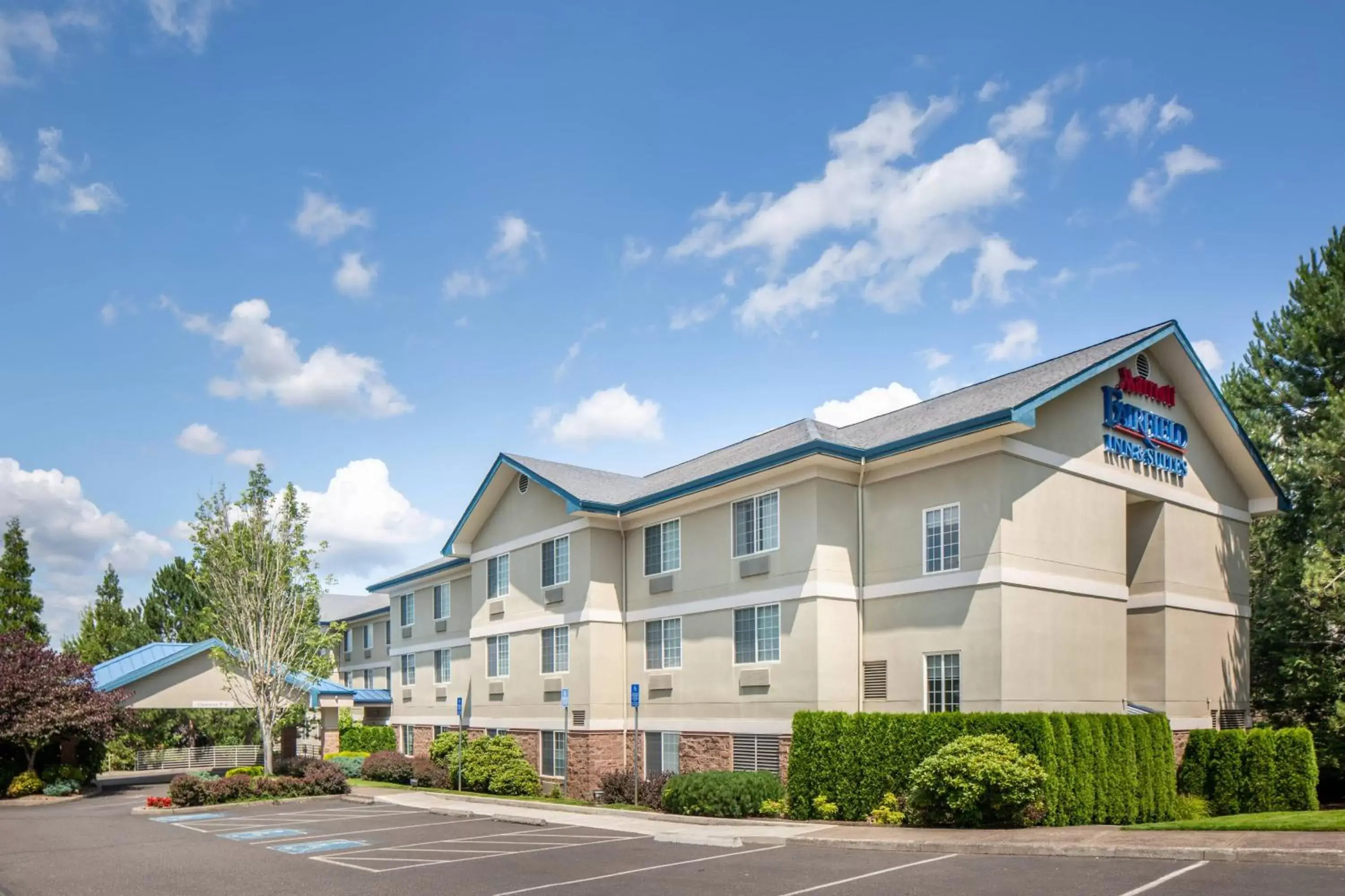 Property Building in Fairfield Inn & Suites Portland West Beaverton