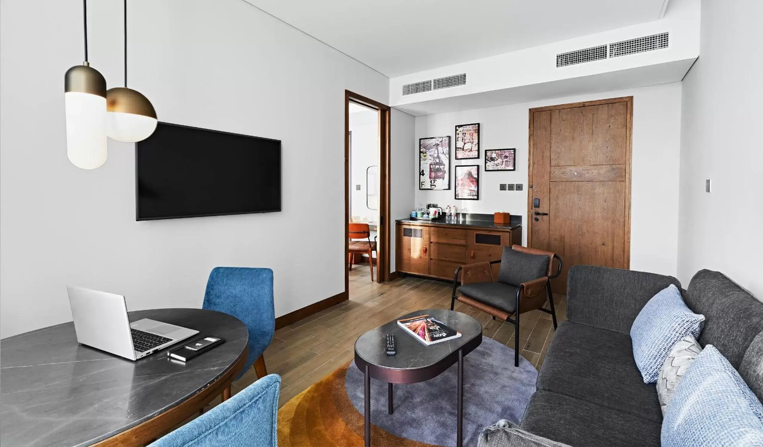 Communal lounge/ TV room in Revier Hotel - Dubai