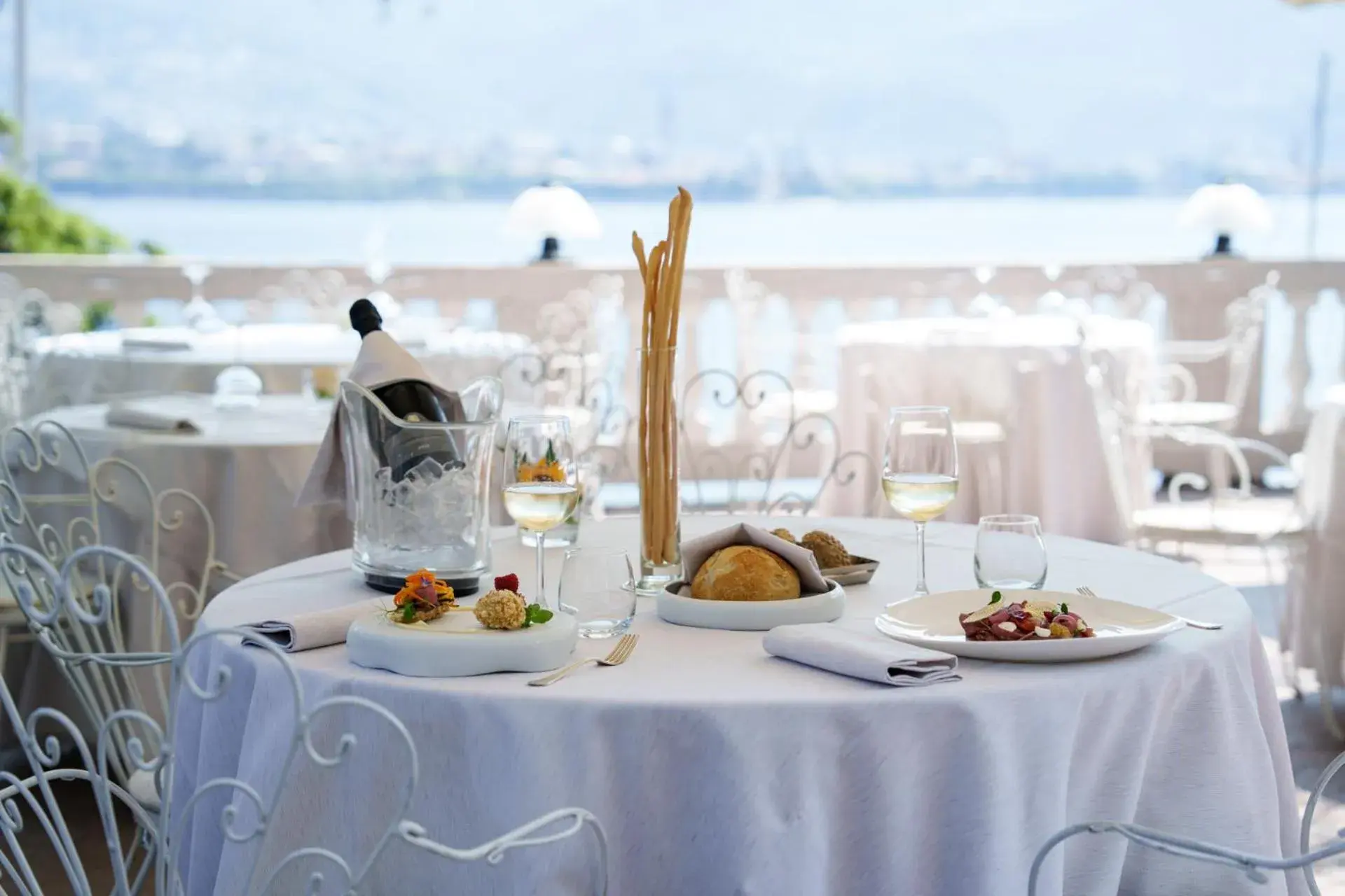 Restaurant/places to eat in Hotel Villa Giulia