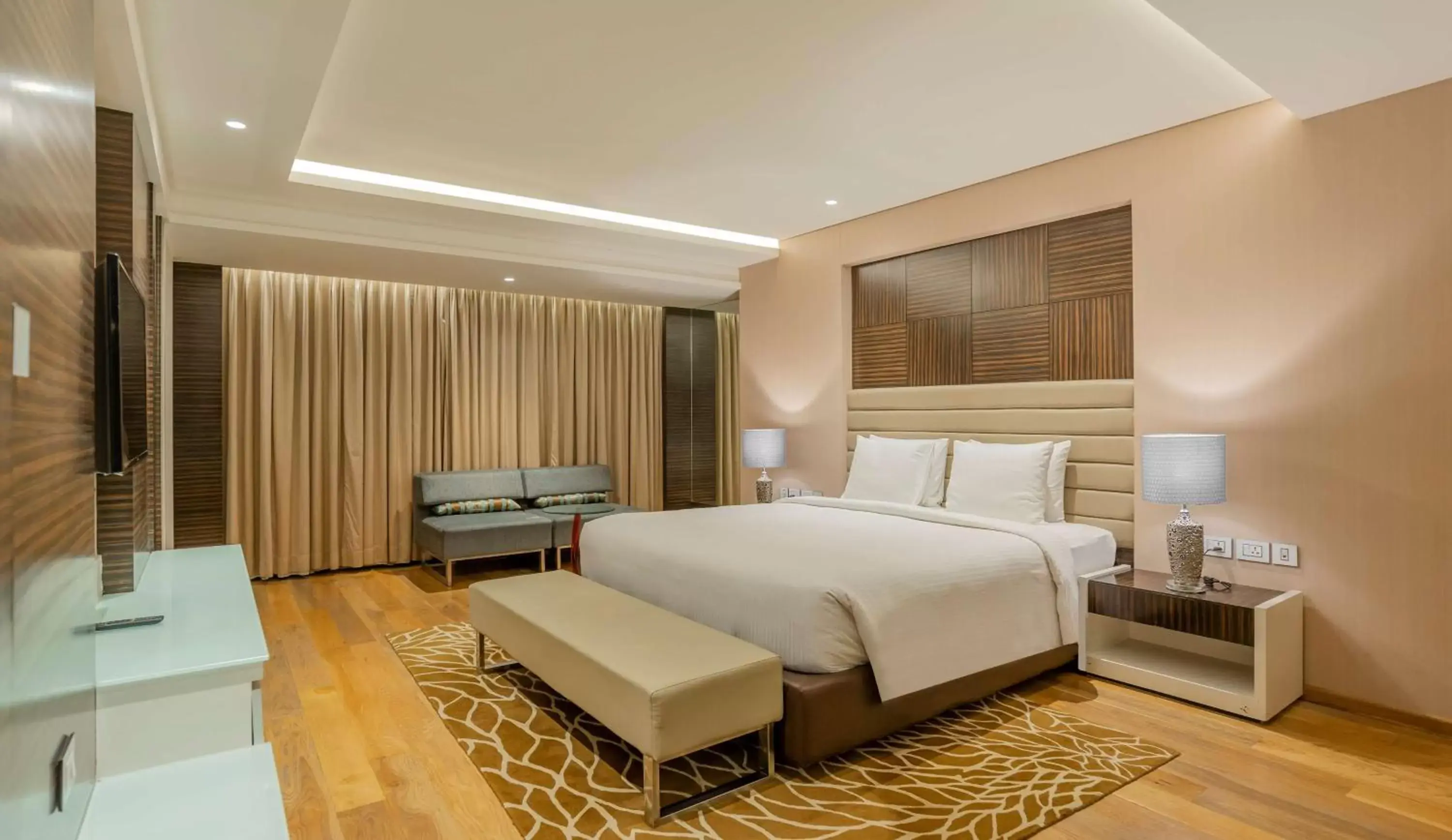 Deluxe Room-Enjoy 20% off on Food & Soft Beverages and Spa in Radisson Udaipur Deluxe Room-Enjoy 20% off on Food & Soft Beverages and Spa in Radisson Udaipur