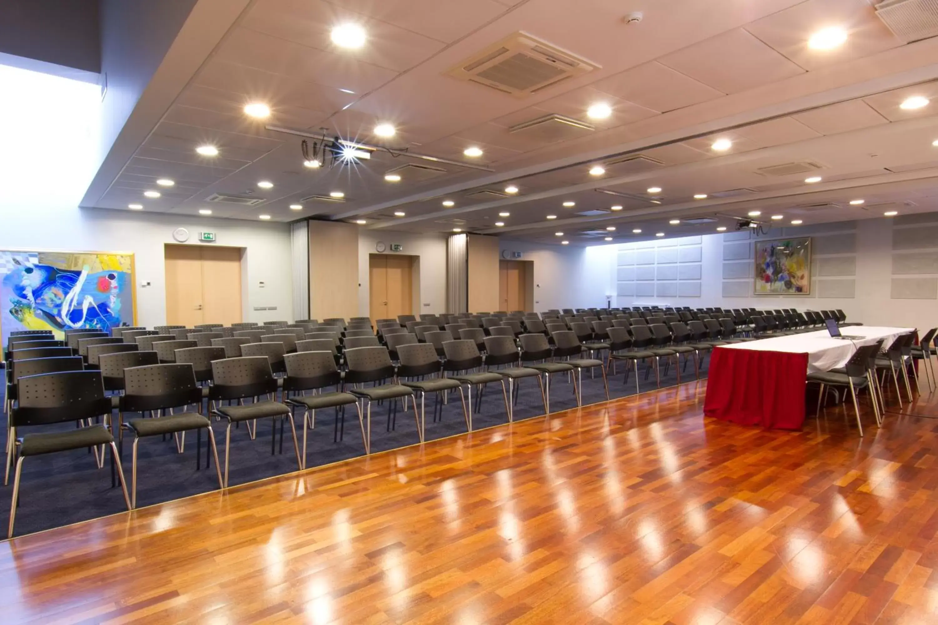 Business facilities in Riga Islande Hotel with FREE Parking