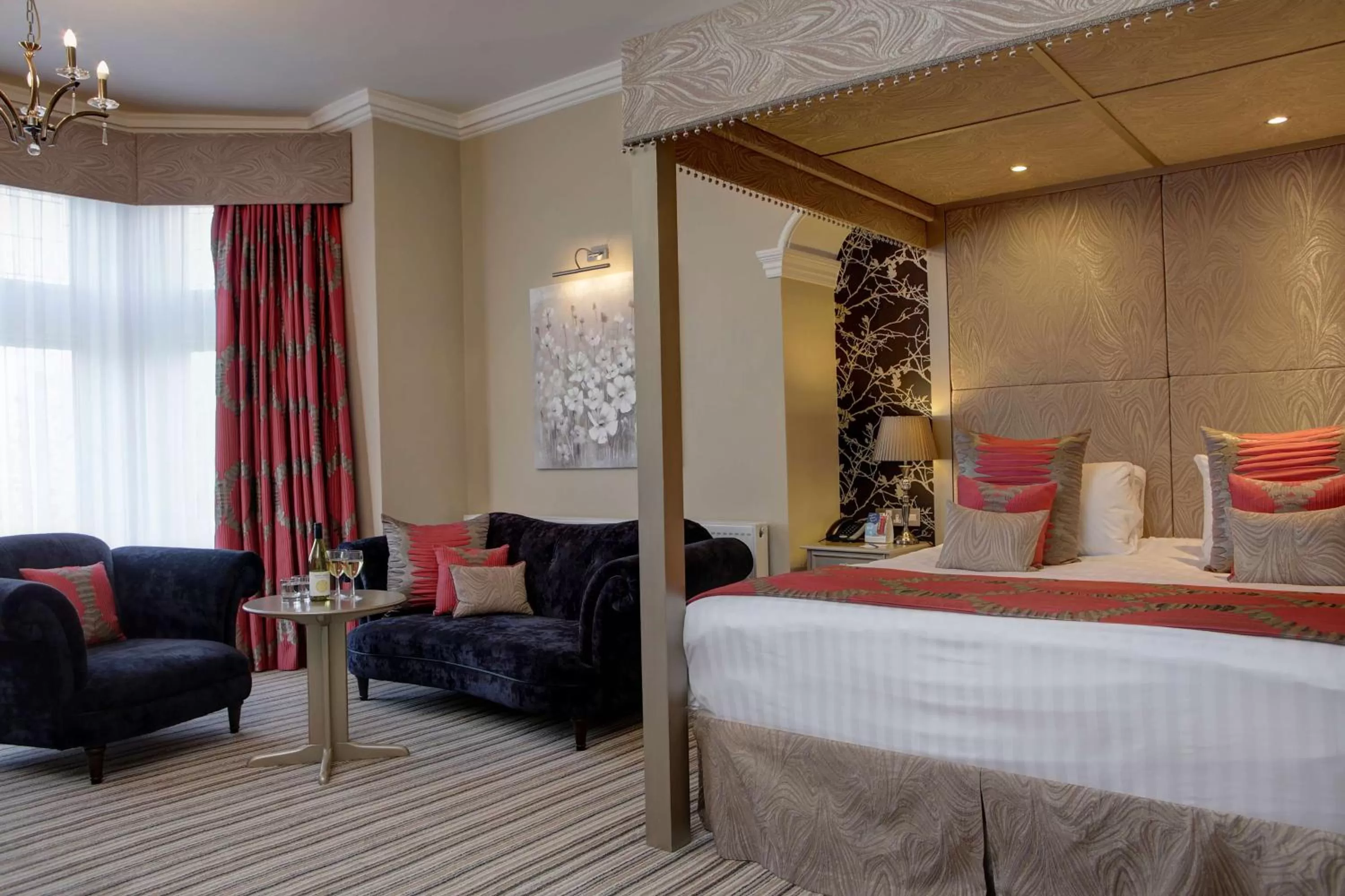 Photo of the whole room, Bed in Burlington Hotel, BW Premier Collection by Best Western