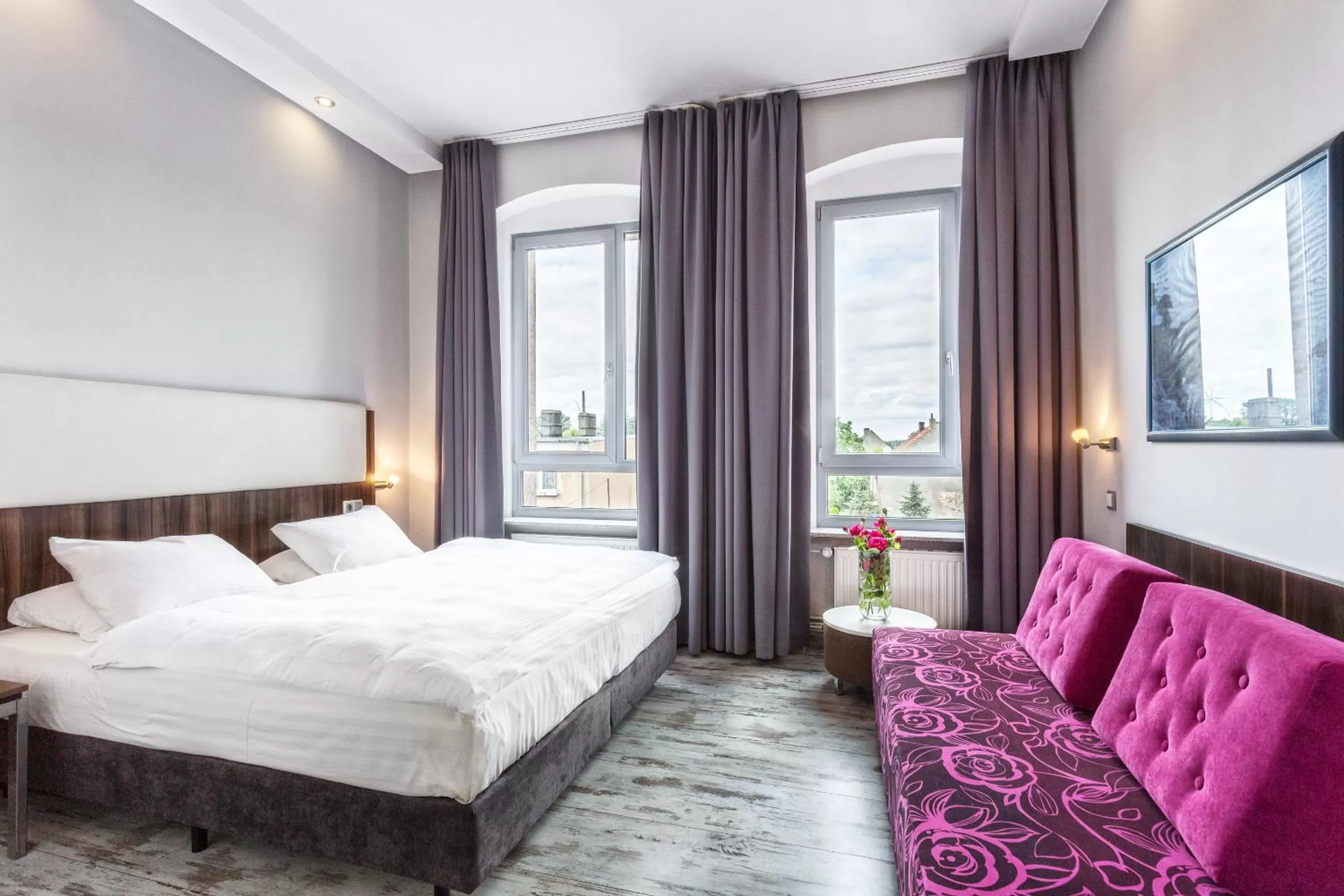 Photo of the whole room, Bed in Grand Boutique Hotel - dawny Hotel Kaliski Ratuszowy
