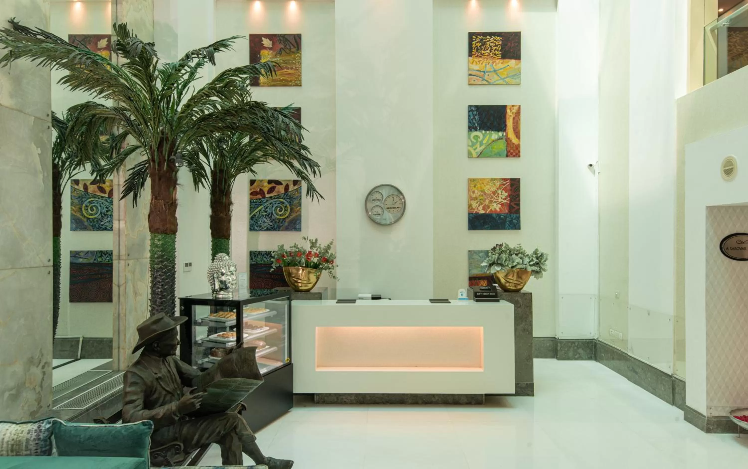 Lobby or reception in The Ashtan Sarovar Portico