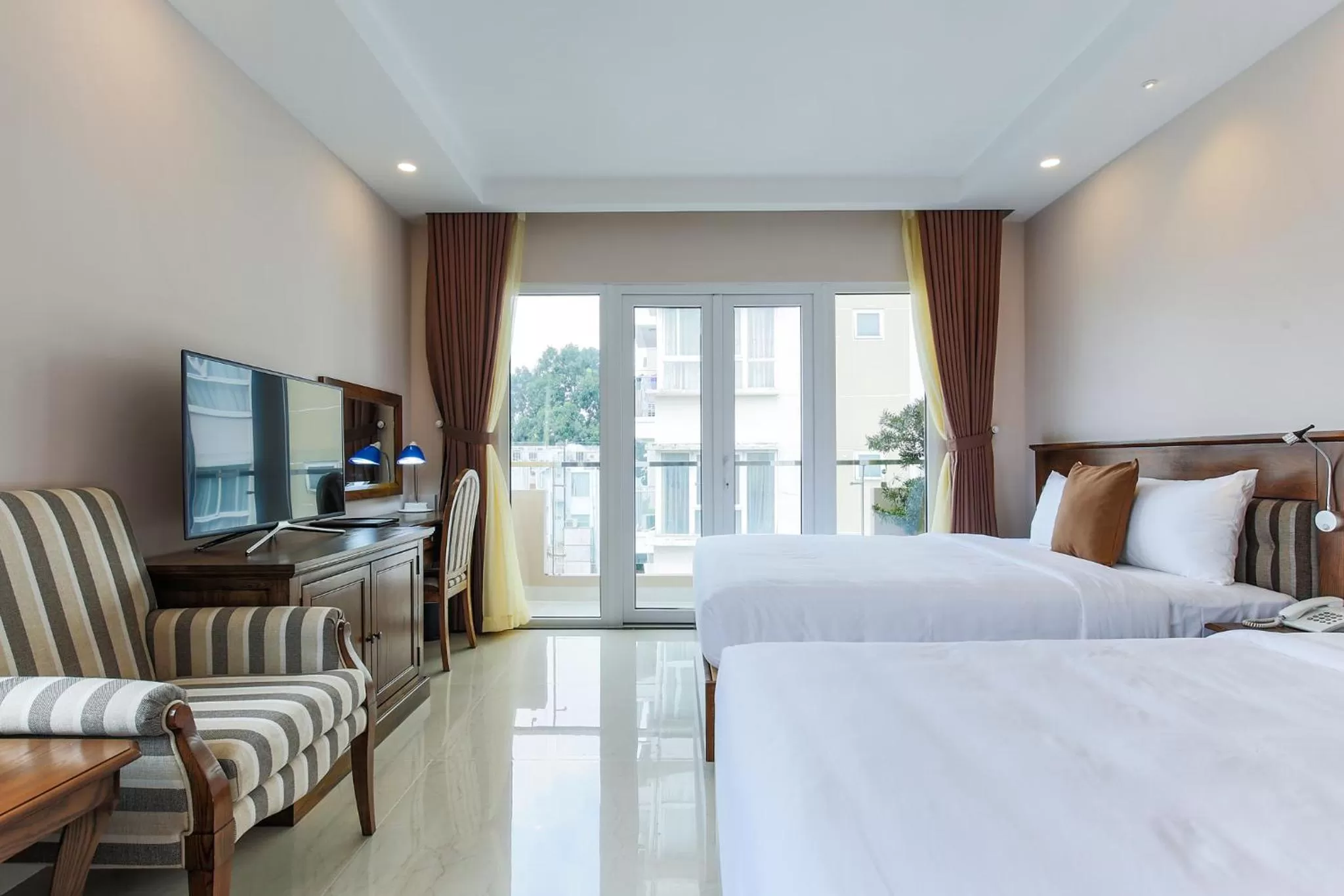 Bed in Hoang Lan Hotel
