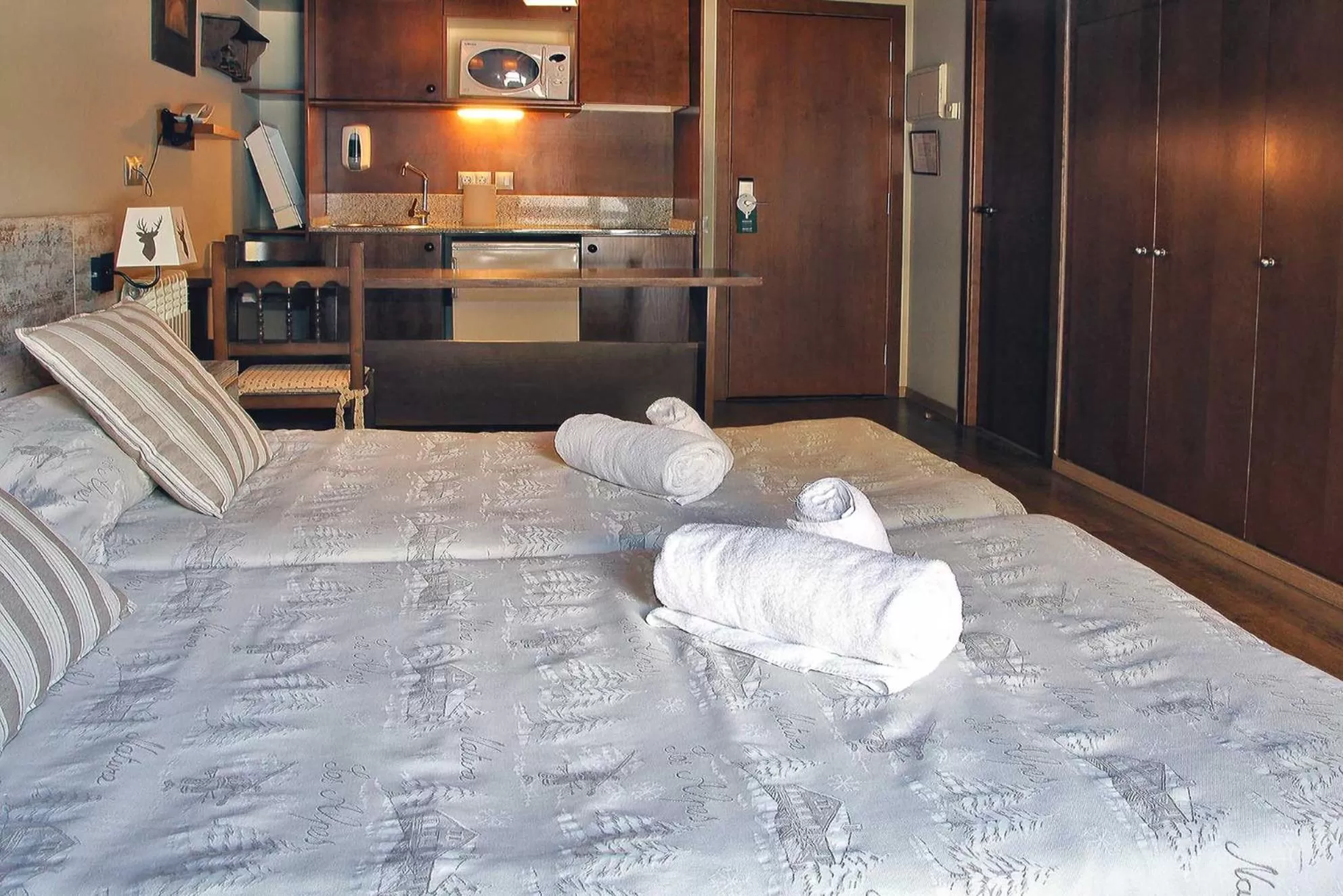 Bed in Aparthotel La Vall Blanca