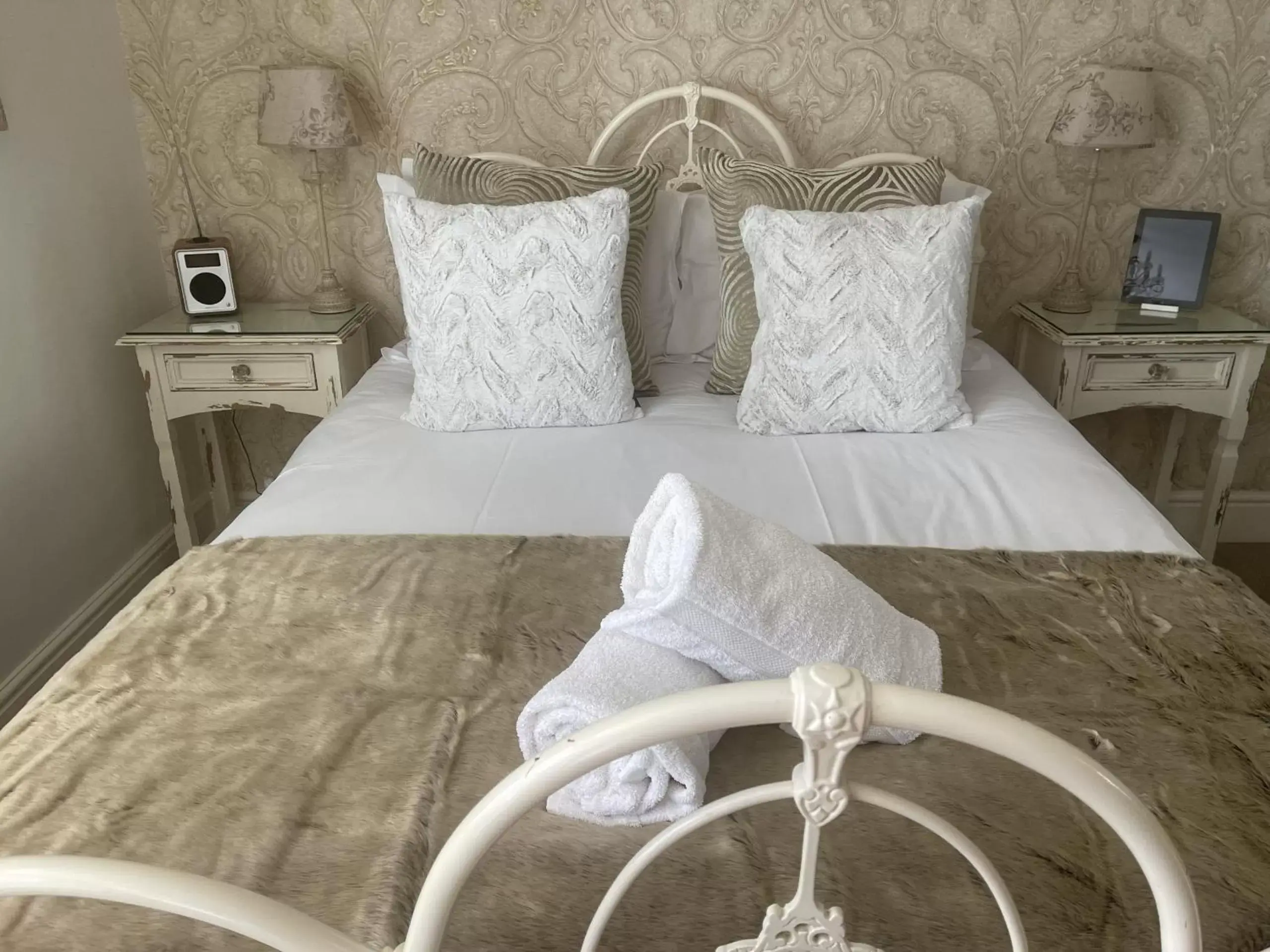 Bedroom, Bed in The Twenty One Bedroom, Bed in The Twenty One